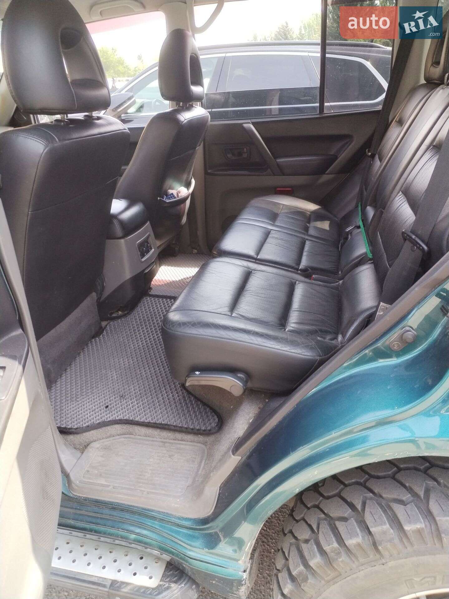 Mitsubishi Pajero 2000 VIN JMBLYV75W1J001580 фото оголошення 5 з 15
