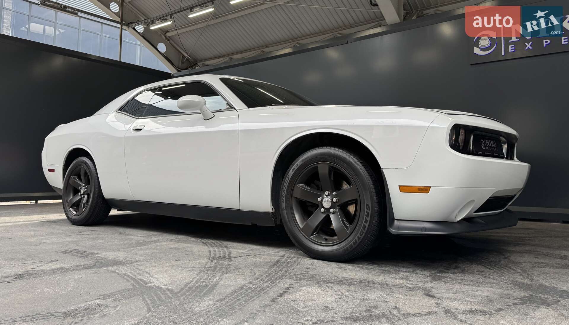 Dodge Challenger 2013 VIN 2C3CDYAG2EH177166 фото оголошення 23 з 40