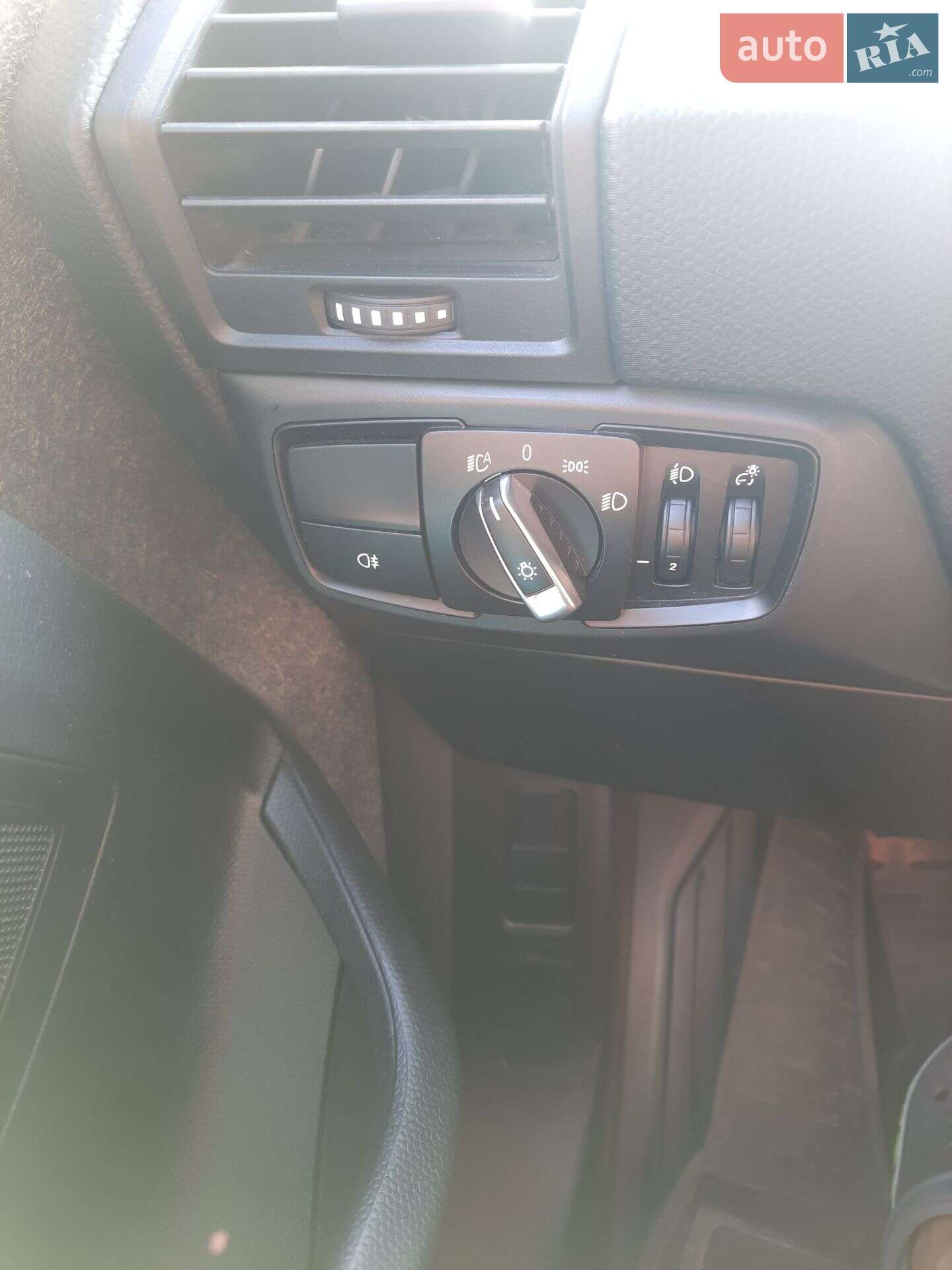 BMW I3 2014 VIN WBY1Z21020VZ60104 фото оголошення 6 з 9