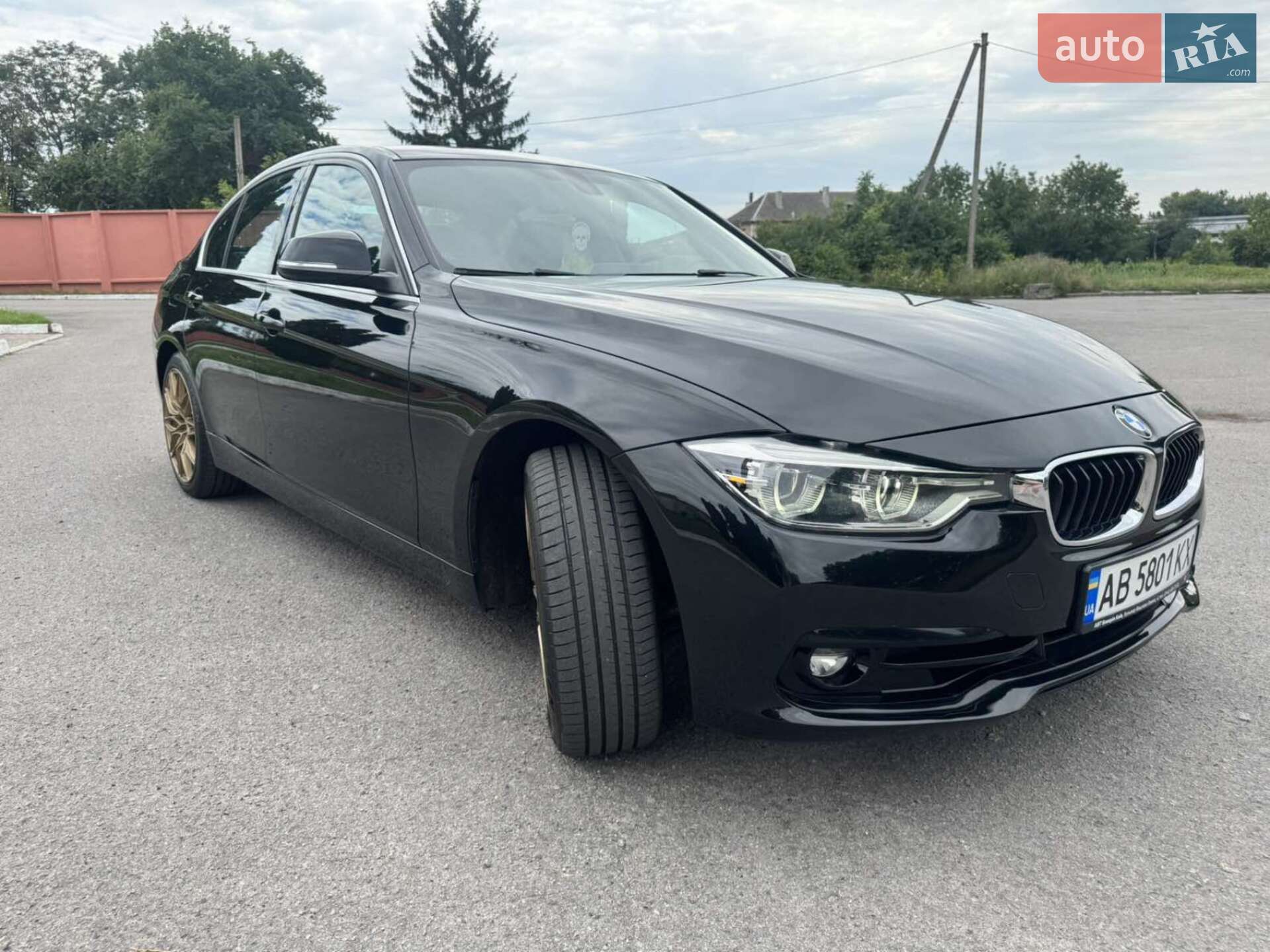 BMW 3 Series 2017 VIN WBA8B9C57JK886345 фото оголошення 12 з 17
