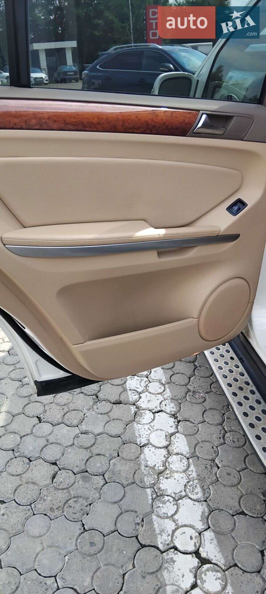 Mercedes-Benz GL-Class 2008 VIN 4JGBF22EX8A440661 фото оголошення 29 з 32