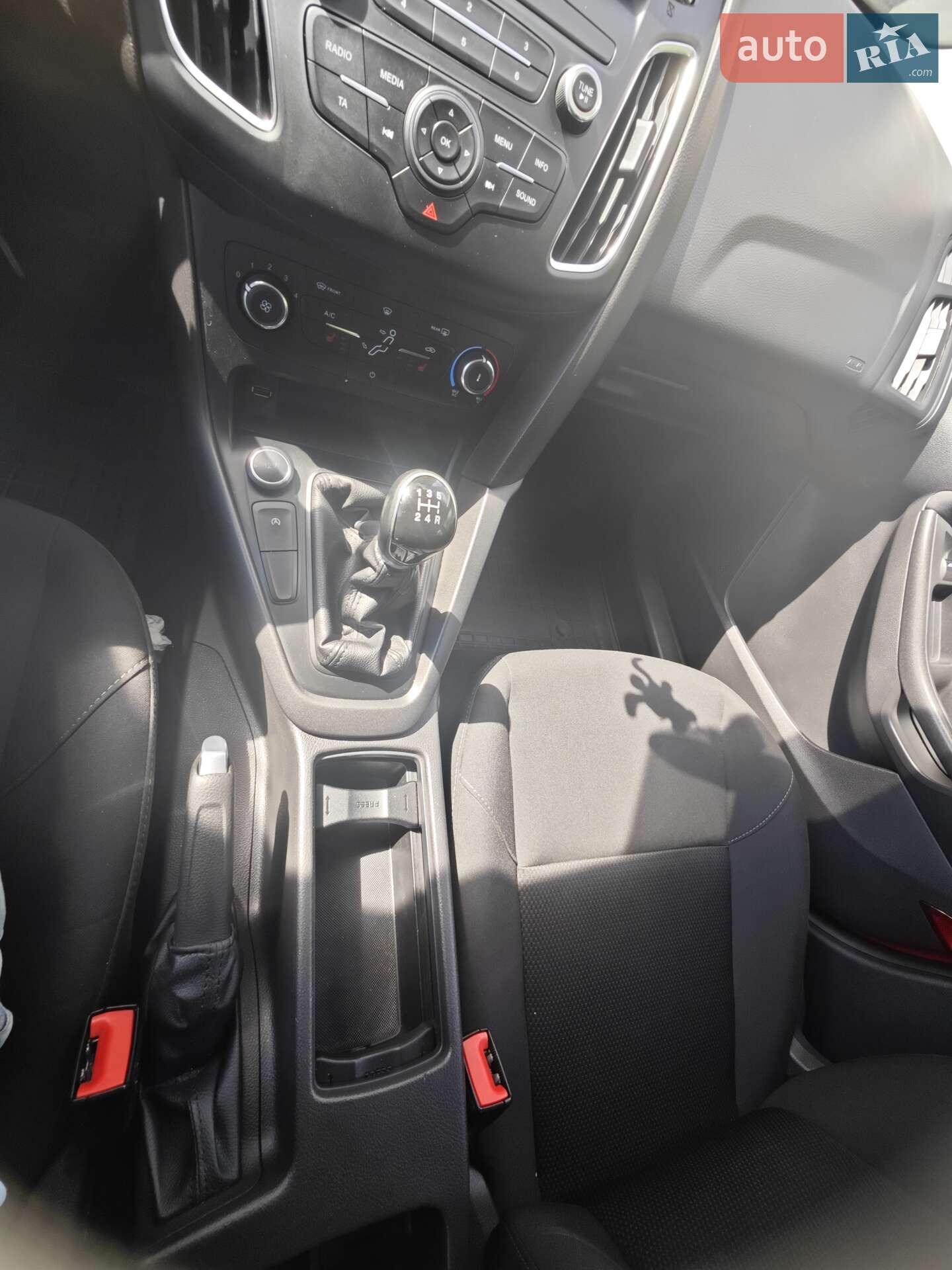Ford Focus 2015 VIN WF05XXGCC5FL43732 фото оголошення 18 з 32