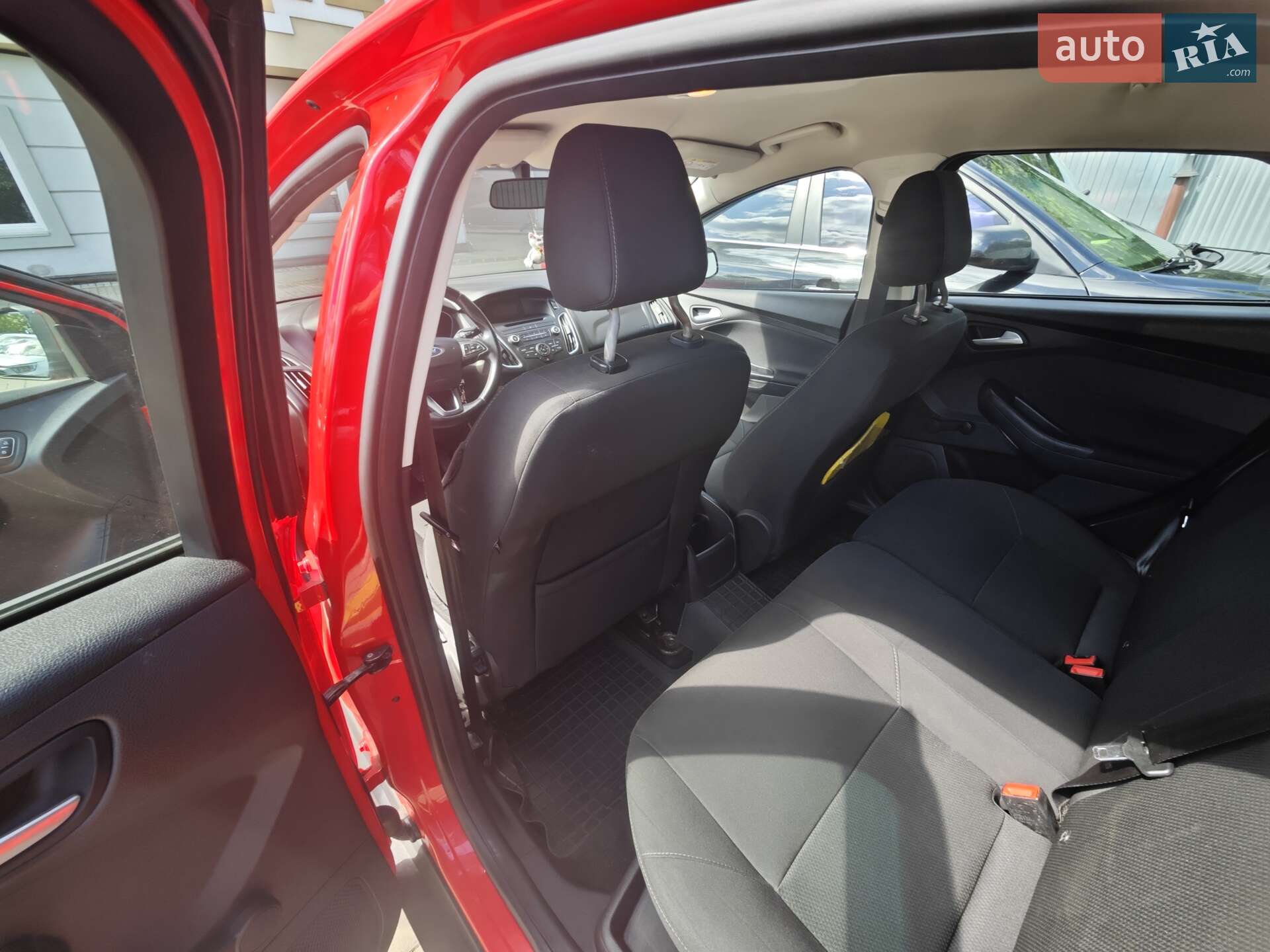Ford Focus 2015 VIN WF05XXGCC5FL43732 фото оголошення 22 з 32