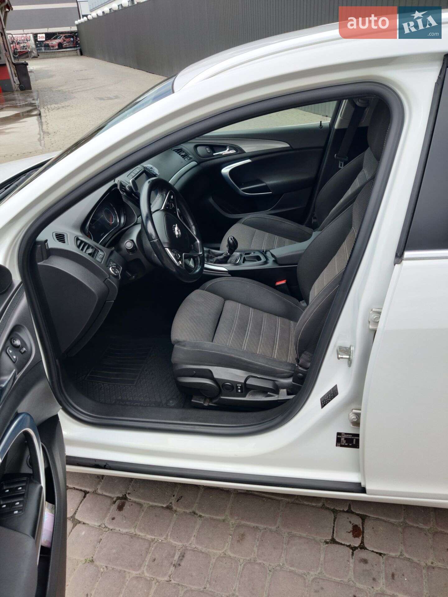 Opel Insignia 2015 VIN W0LGM8E23G1010696 фото оголошення 11 з 14