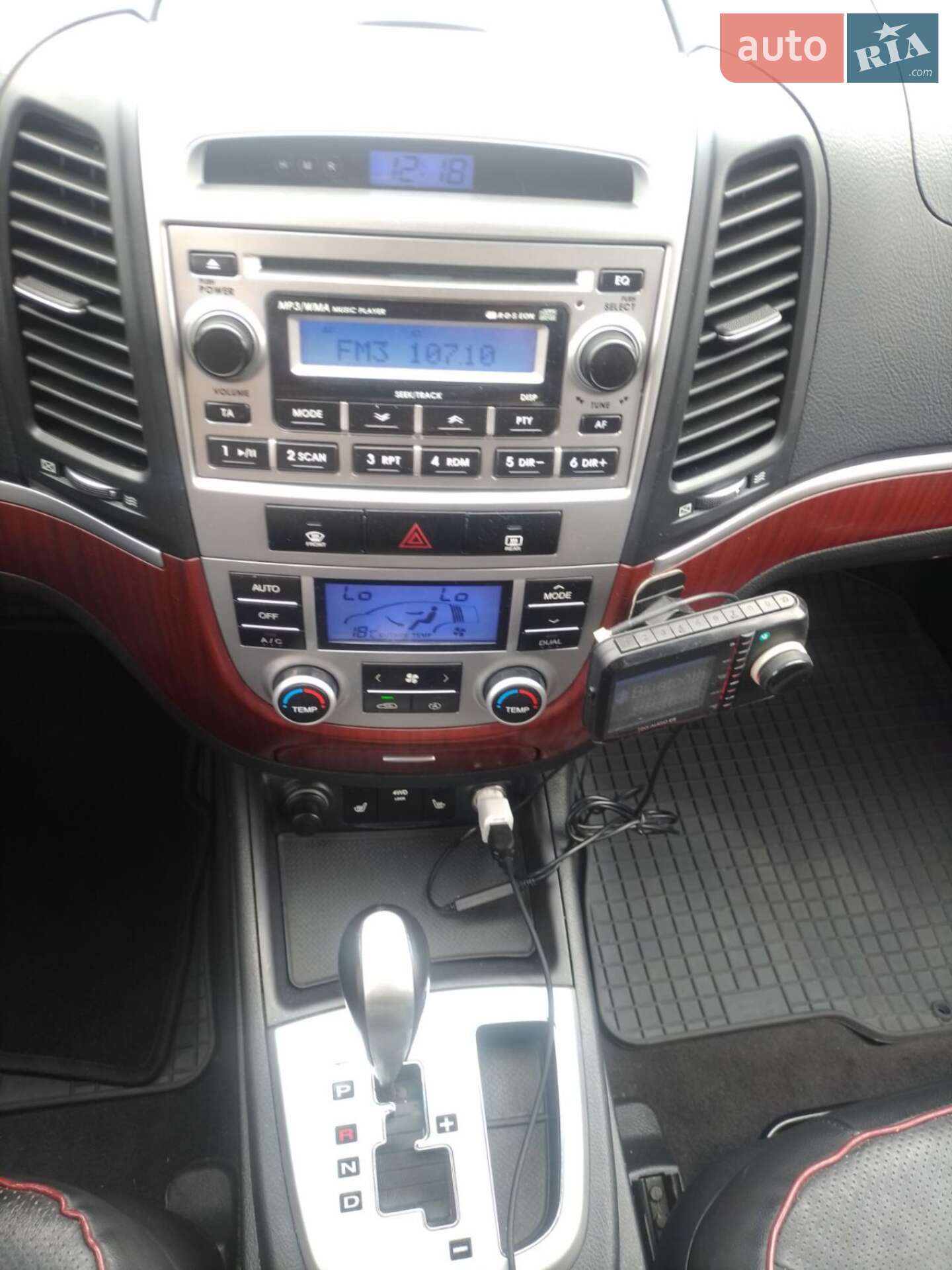 Hyundai Santa FE 2007 VIN KMHSH81WP7U171688 фото оголошення 6 з 18