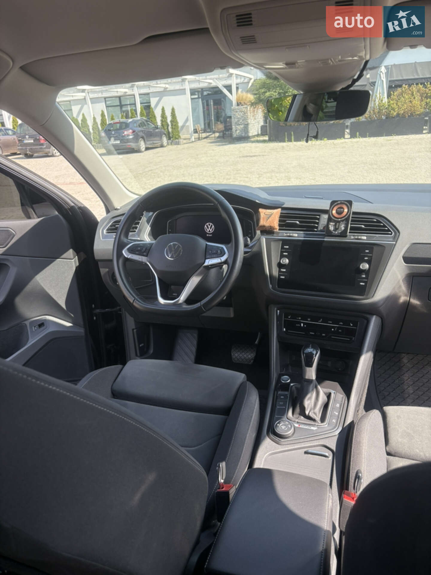 Volkswagen Tiguan 2021 VIN WVGZZZ5NZMW533401 фото оголошення 7 з 11