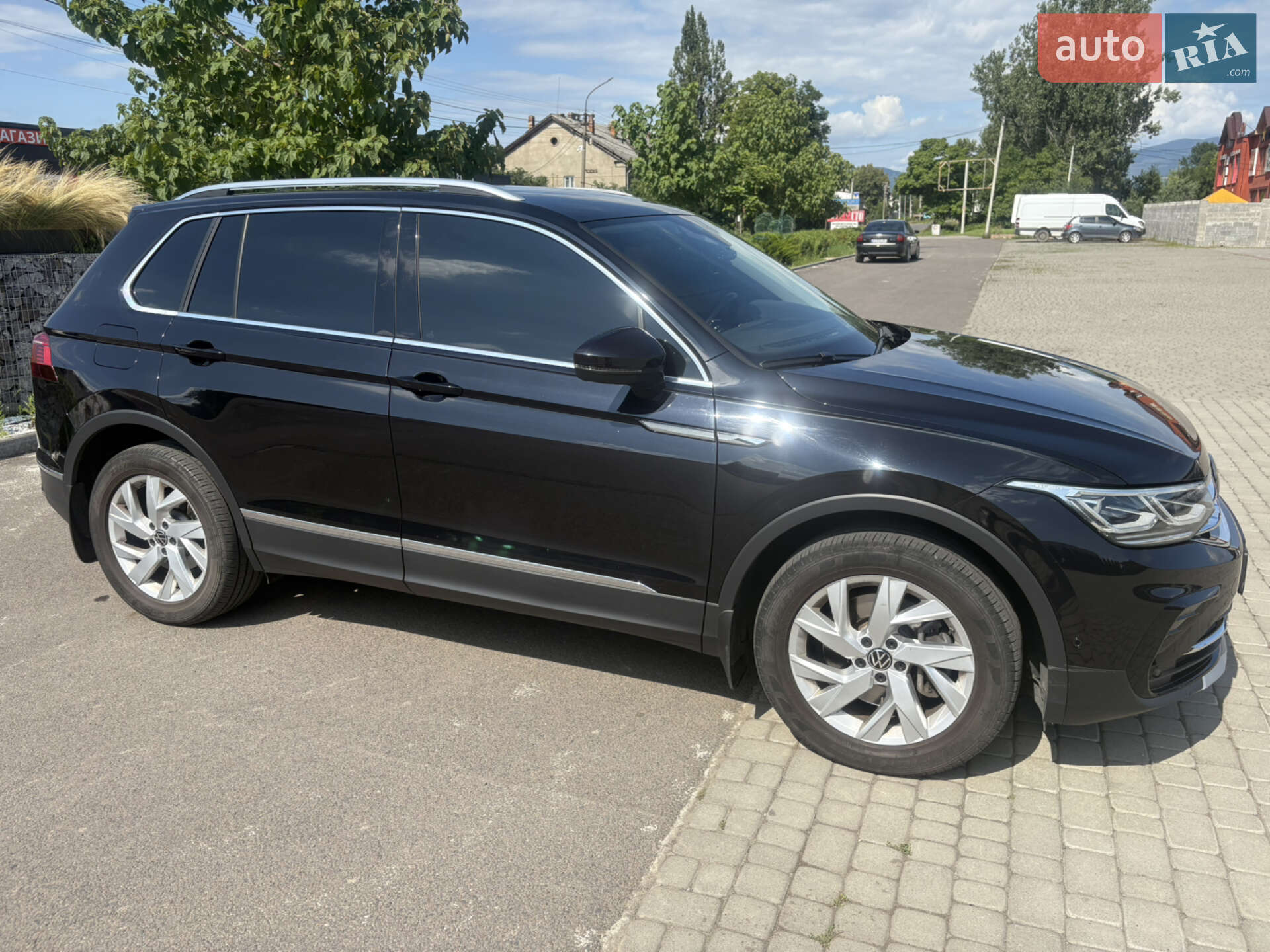 Volkswagen Tiguan 2021 VIN WVGZZZ5NZMW533401 фото оголошення 2 з 11