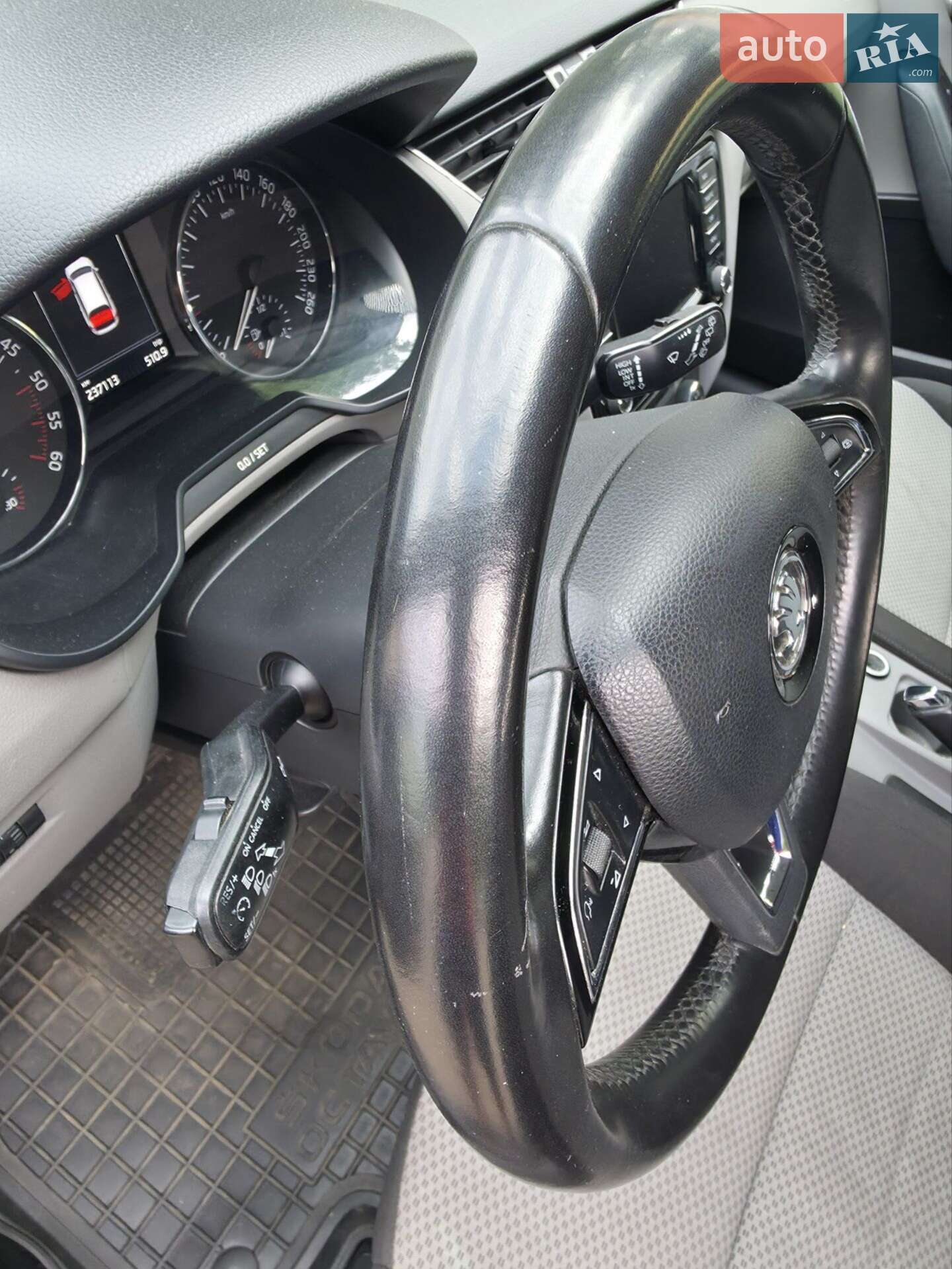 Skoda Octavia 2016 VIN TMBJG7NEXG0182846 фото оголошення 3 з 14