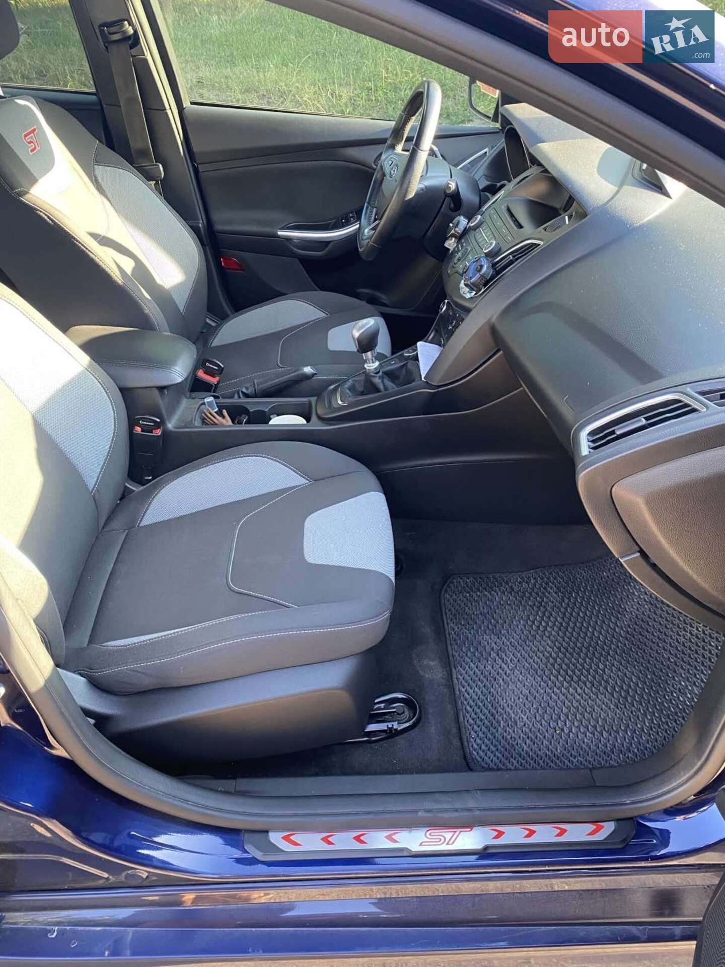 Ford Focus 2017 VIN 1FADP3L99HL292286 фото оголошення 12 з 20