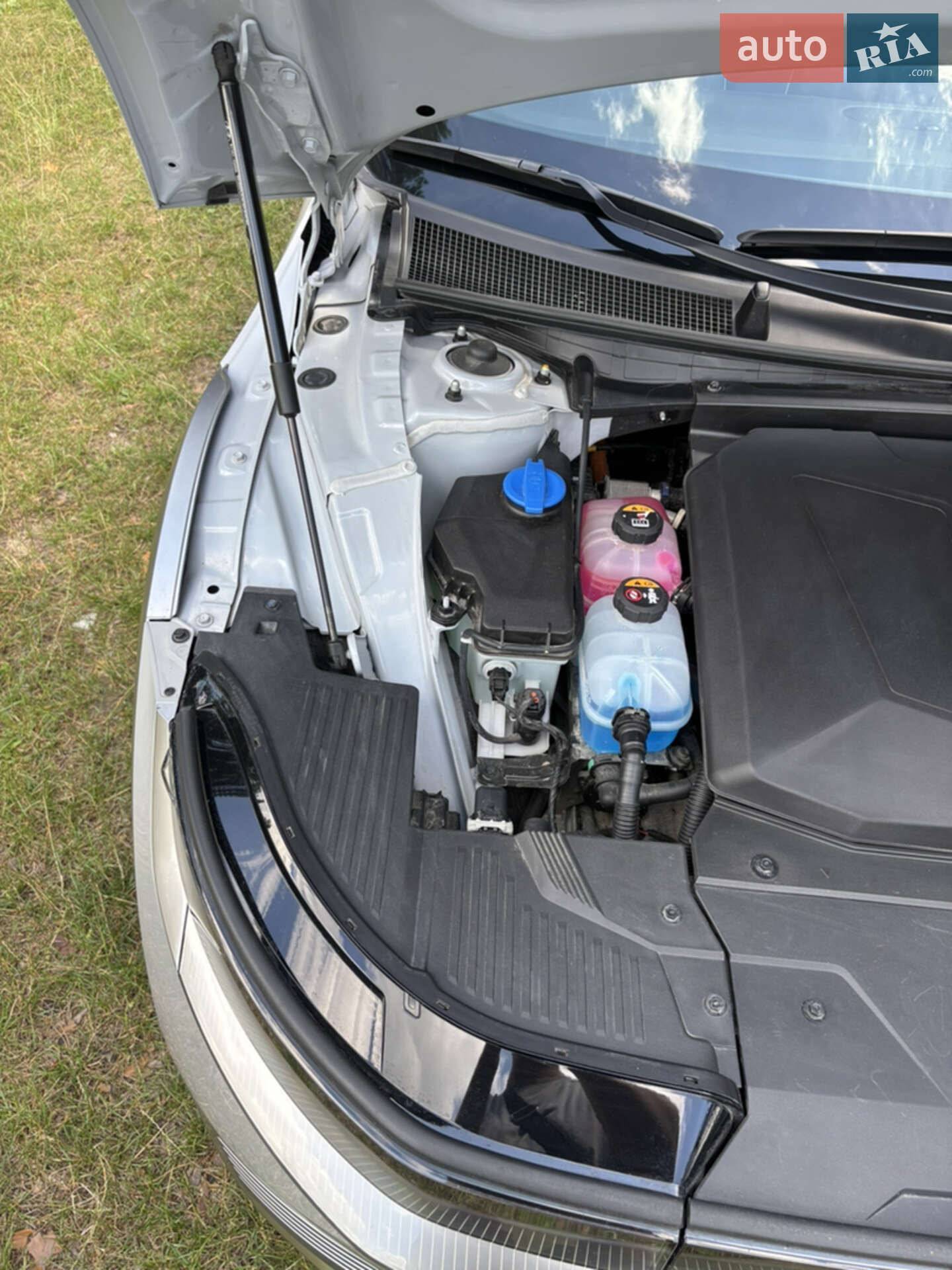 Hyundai Ioniq 5 2023 VIN KM8KR4AE6PU190188 фото оголошення 32 з 40