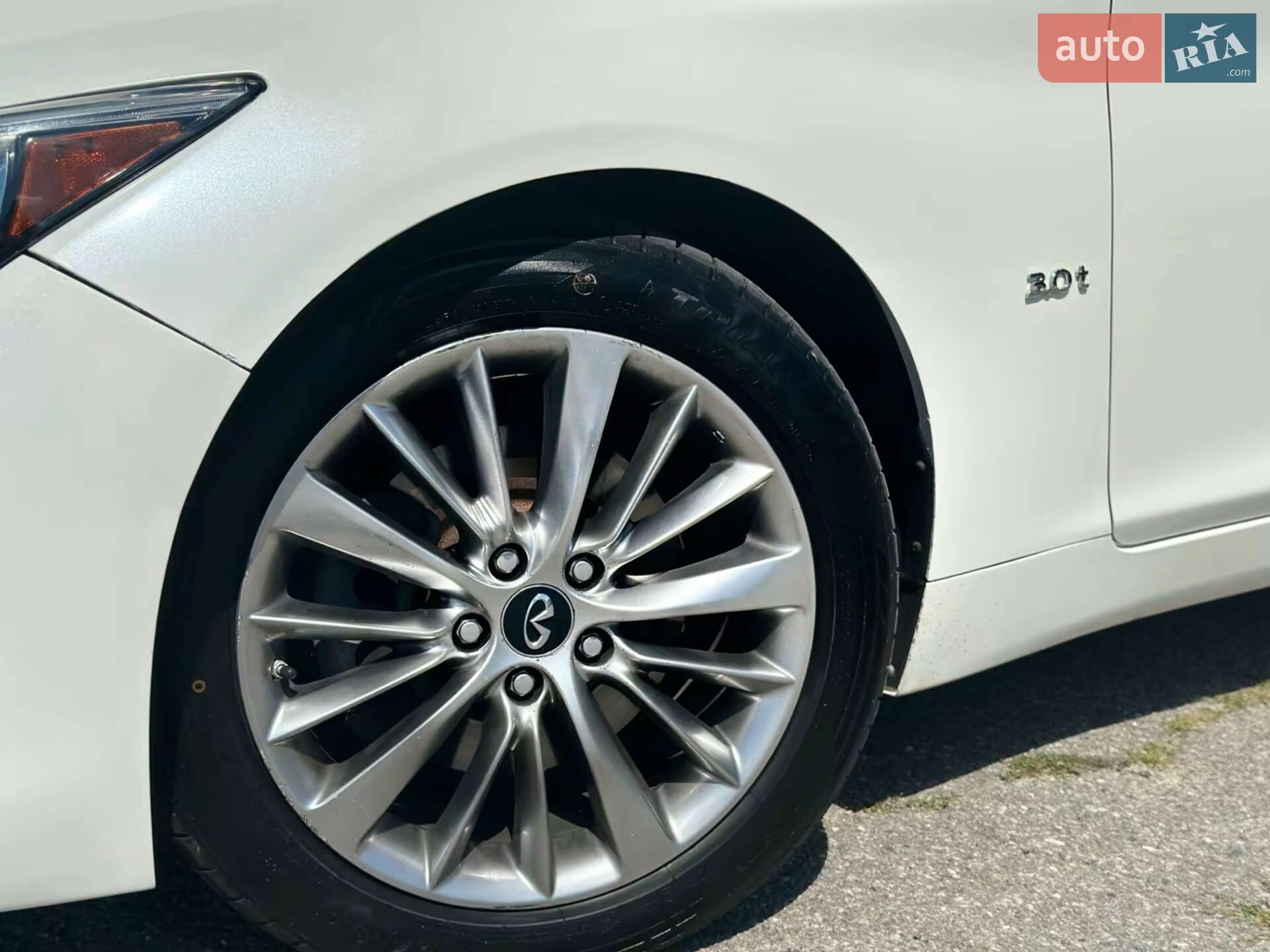 Infiniti Q50 2018 VIN JN1EV7AR8KM554429 фото оголошення 8 з 16