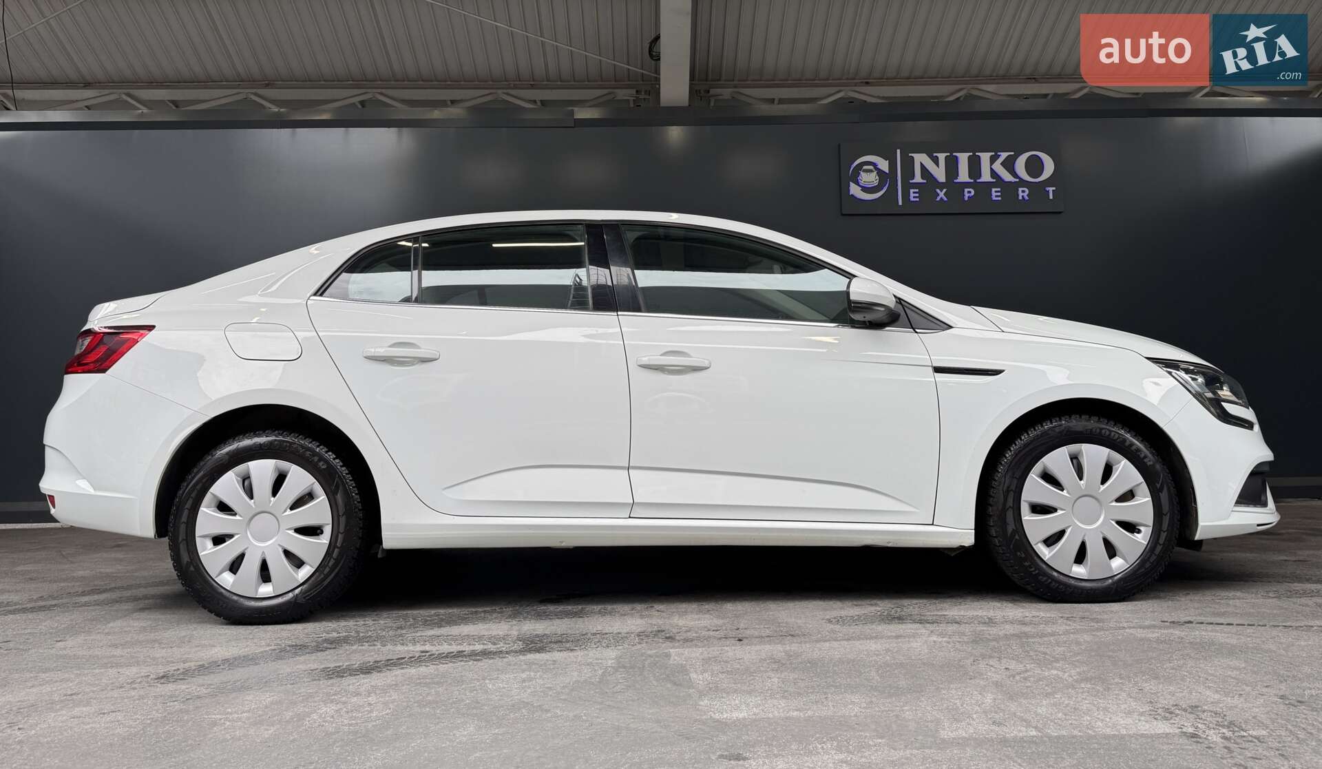 Renault Megane 2018 VIN VF1RFB00861178337 фото оголошення 19 з 41
