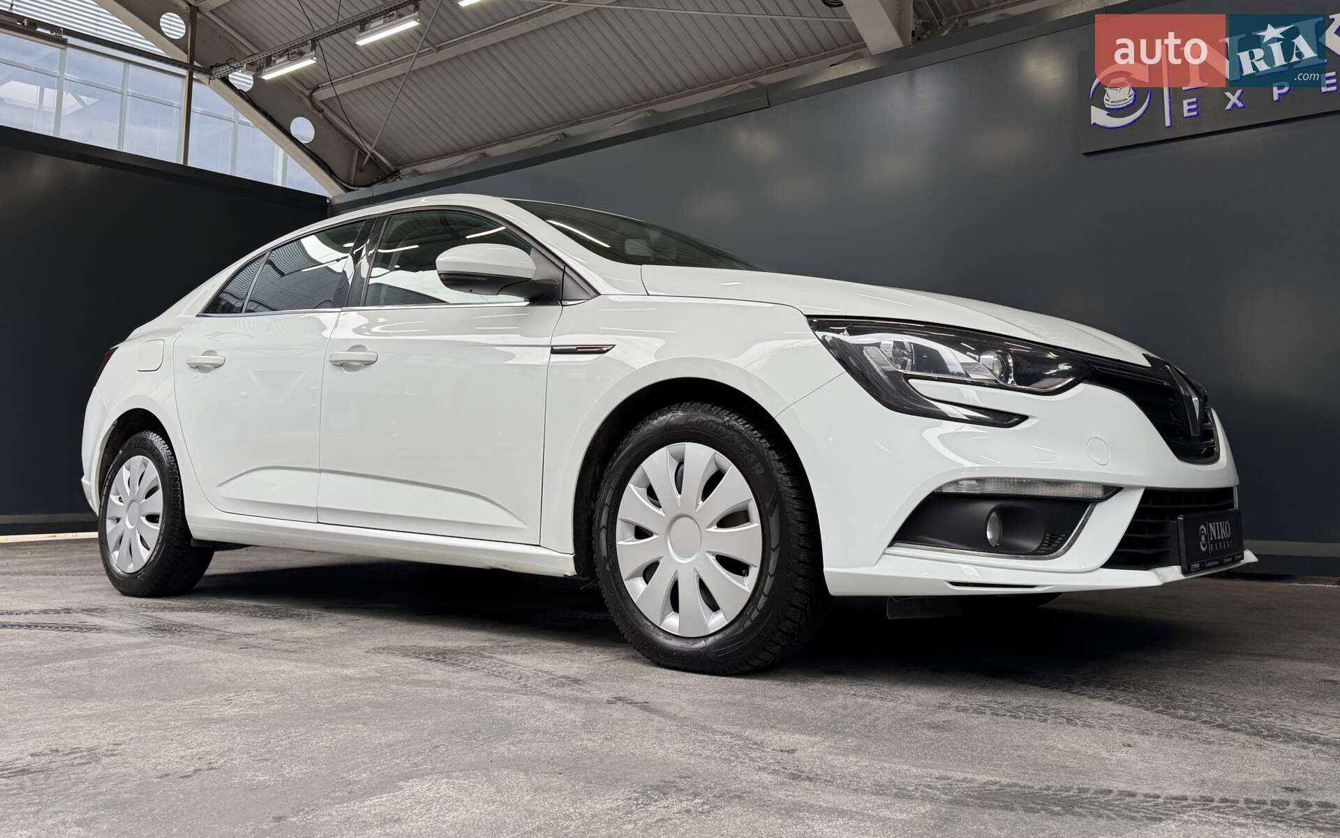 Renault Megane 2018 VIN VF1RFB00861178337 фото оголошення 21 з 41