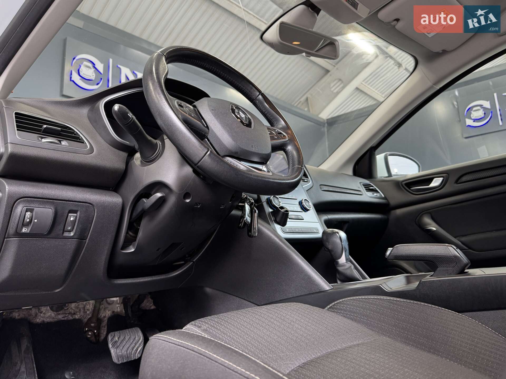 Renault Megane 2018 VIN VF1RFB00861178337 фото оголошення 27 з 41