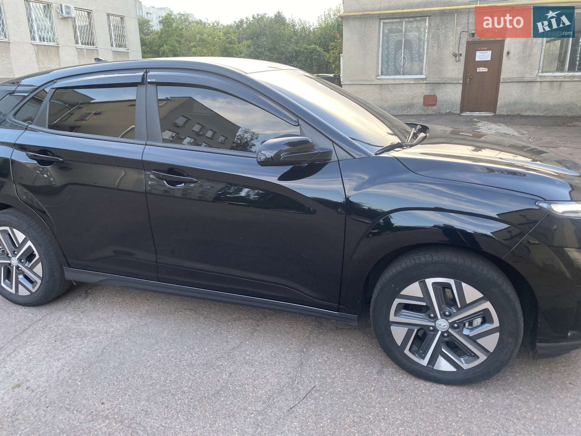 Hyundai Kona Electric 2023 VIN KM8K23AG0PU181616 фото оголошення 12 з 13