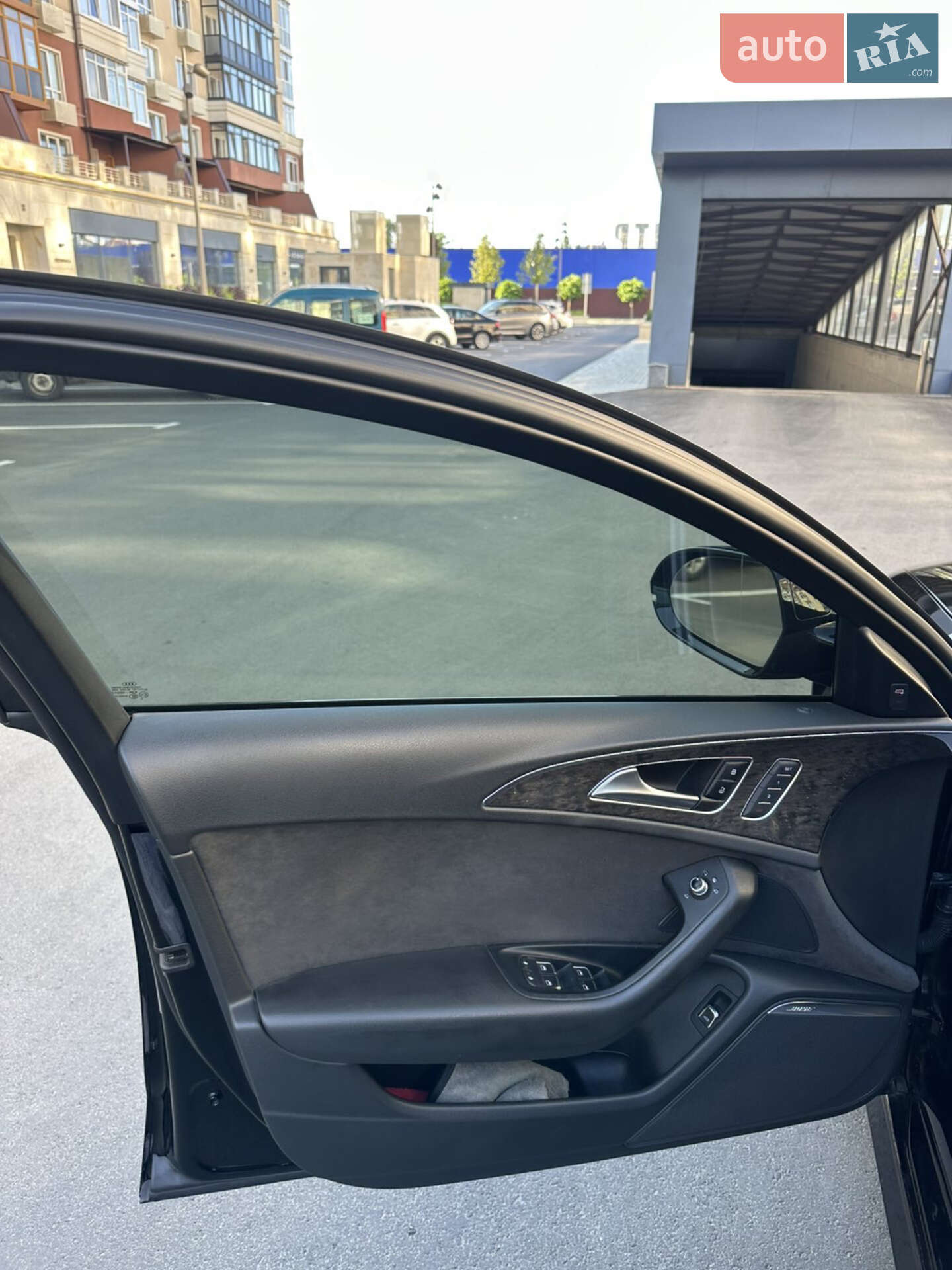 Audi A6 2017 VIN WAUH3BFCXJN031104 фото оголошення 5 з 16