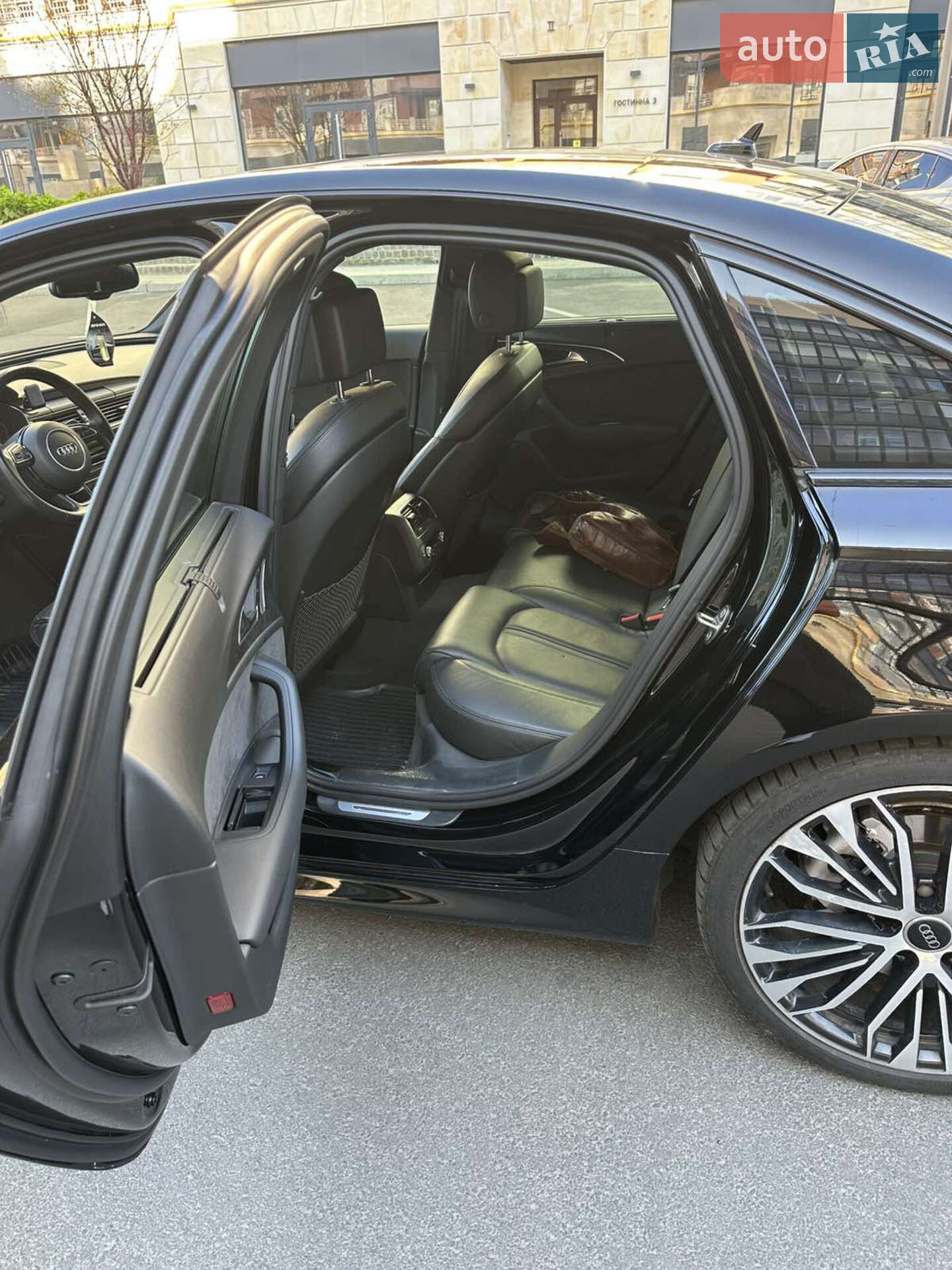 Audi A6 2017 VIN WAUH3BFCXJN031104 фото оголошення 12 з 16
