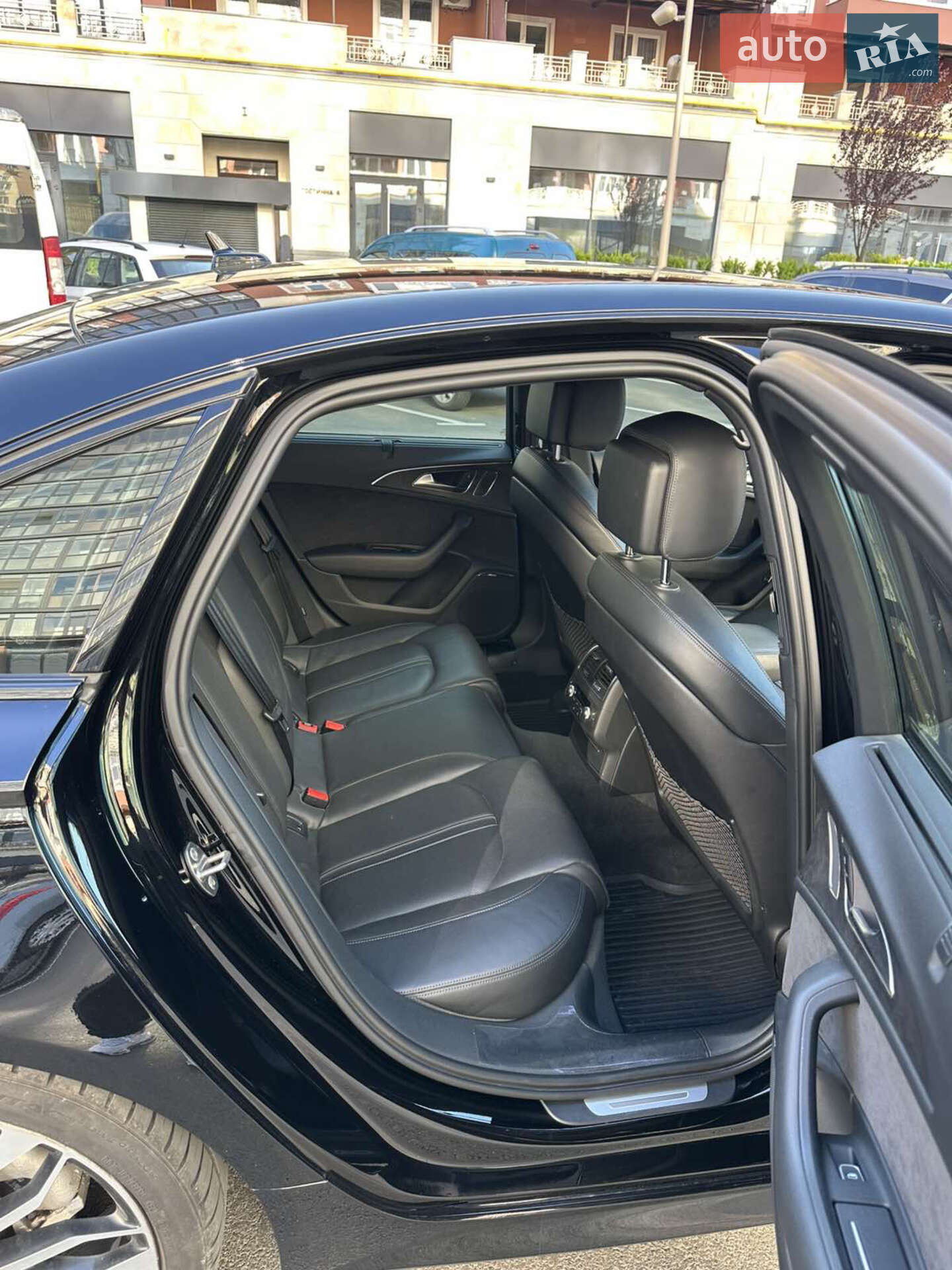 Audi A6 2017 VIN WAUH3BFCXJN031104 фото оголошення 14 з 16