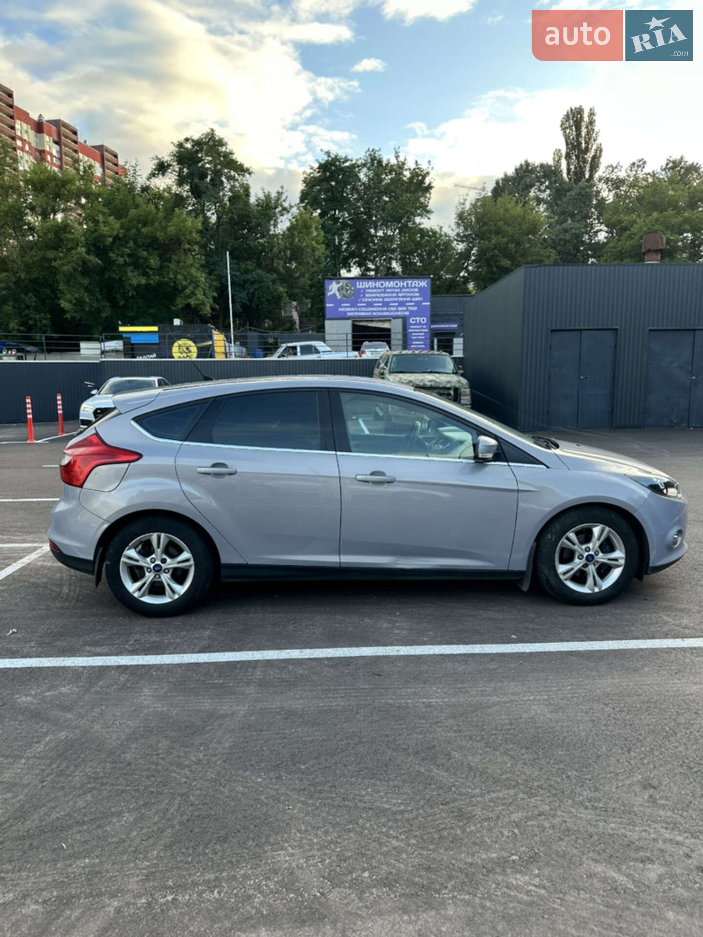 Ford Focus 2013 VIN WF0KXXGCBKDA28992 фото оголошення 5 з 19