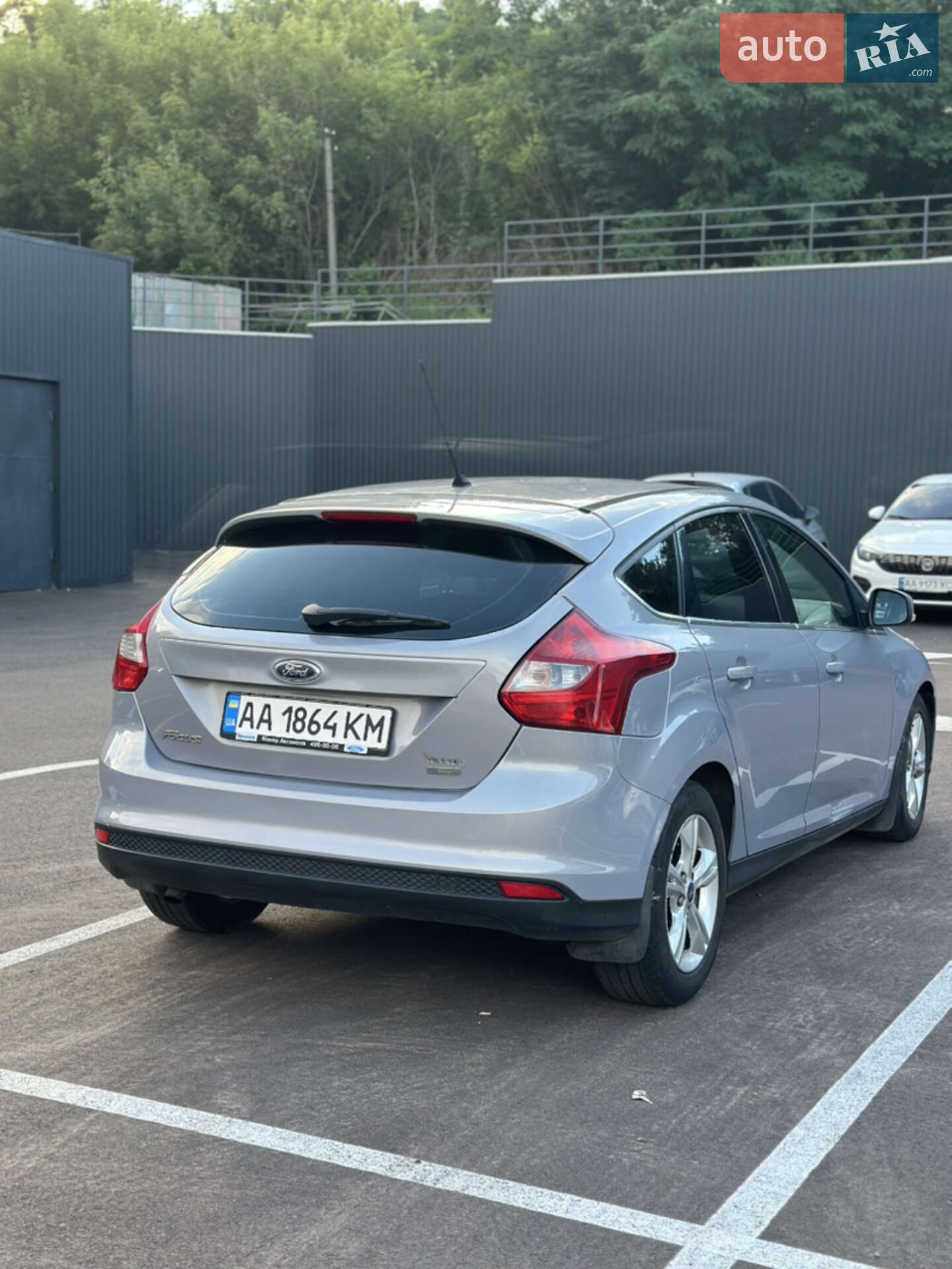Ford Focus 2013 VIN WF0KXXGCBKDA28992 фото оголошення 3 з 19