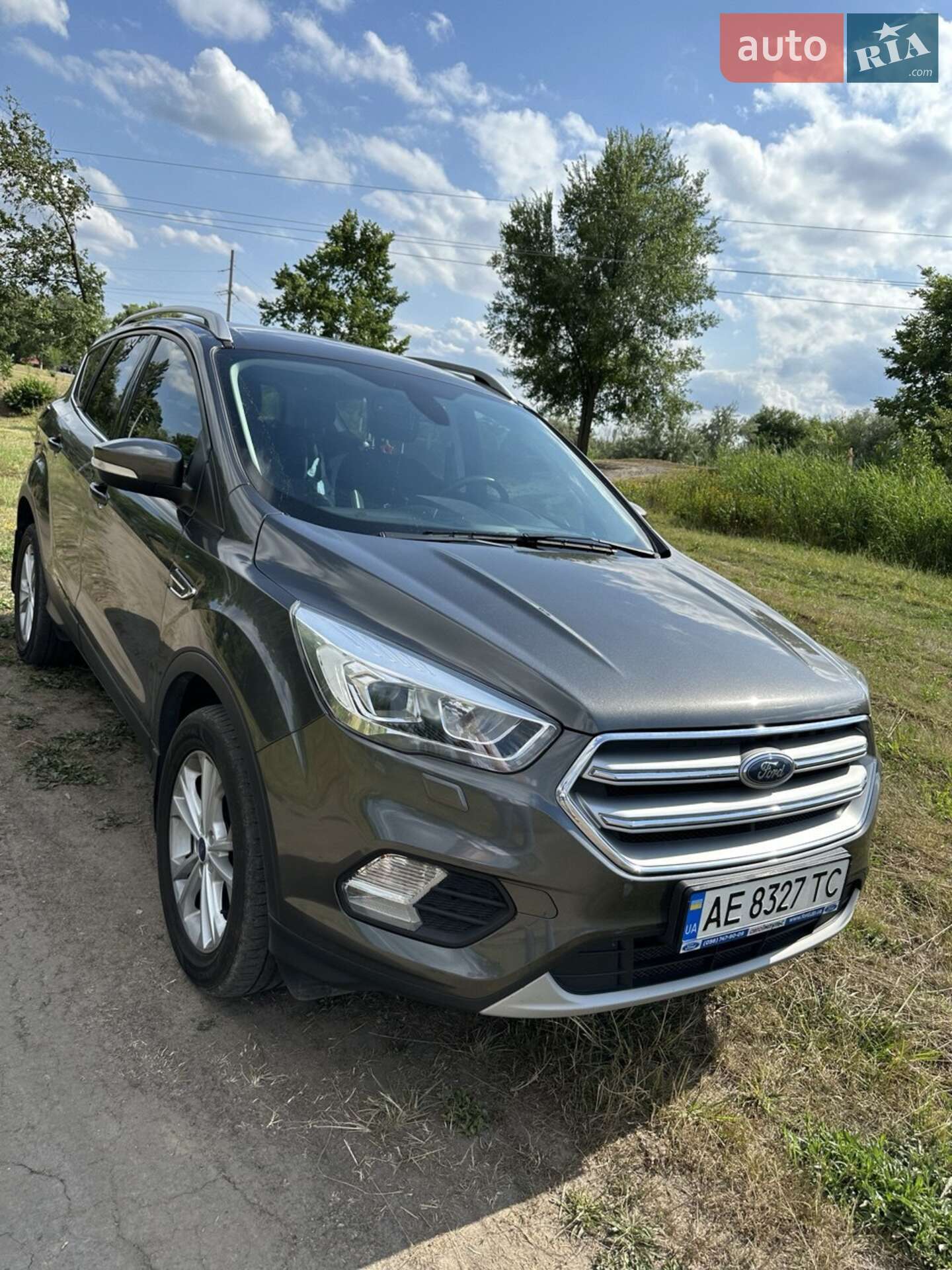Ford Kuga 2019 VIN WF0AXXWPMAKY67949 фото оголошення 2 з 17