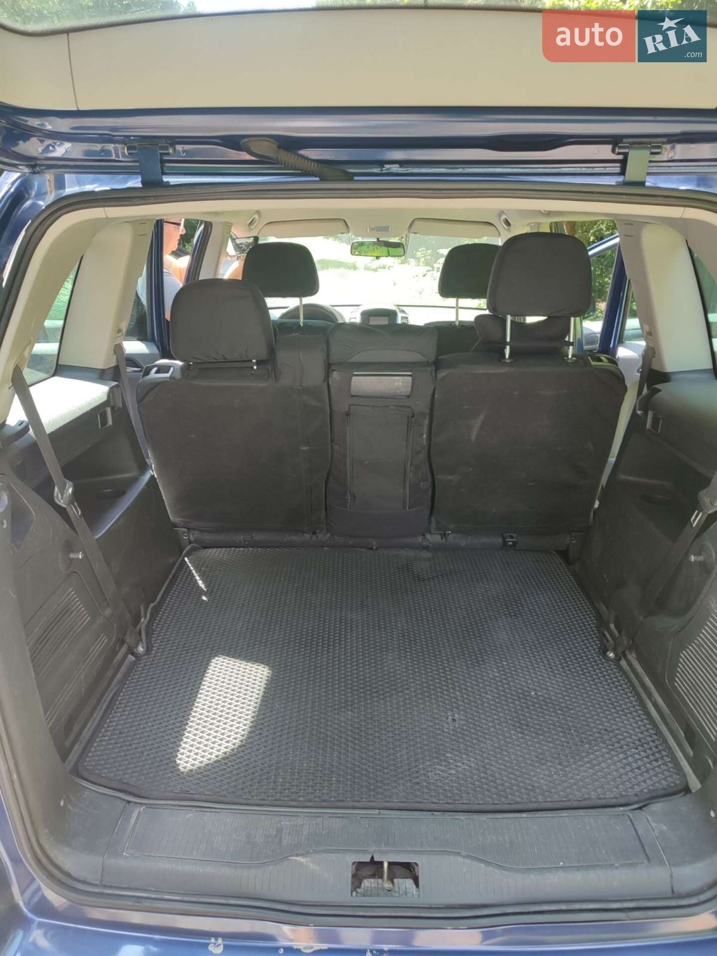 Opel Zafira 2010 VIN W0L0AHM75B2002270 фото оголошення 3 з 13