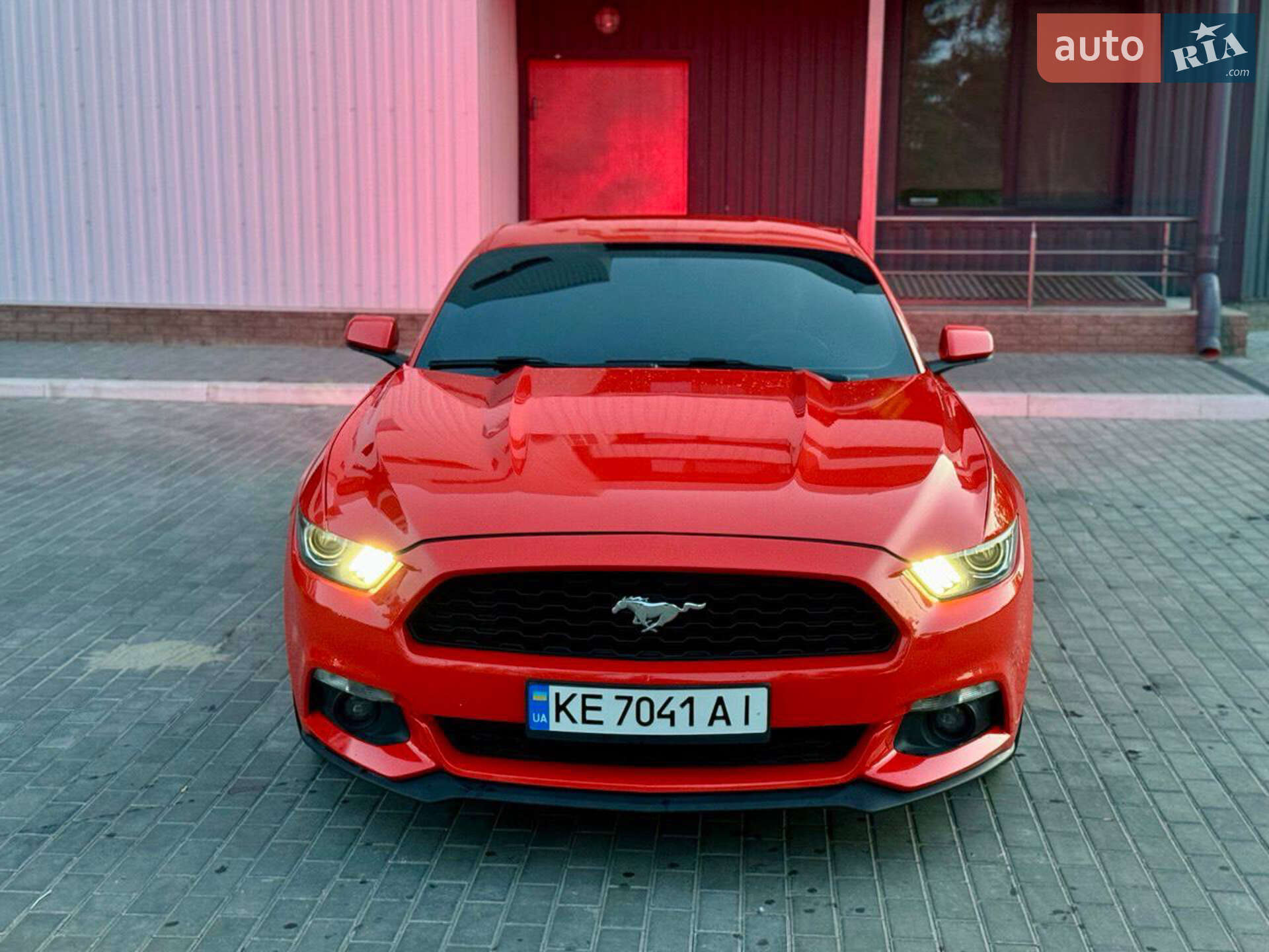 Ford Mustang 2016 VIN 1FA6P8THXH5246855 фото оголошення 4 з 13