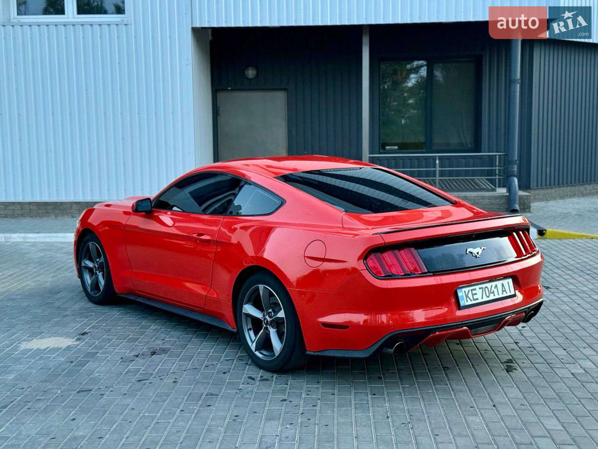 Ford Mustang 2016 VIN 1FA6P8THXH5246855 фото оголошення 5 з 13