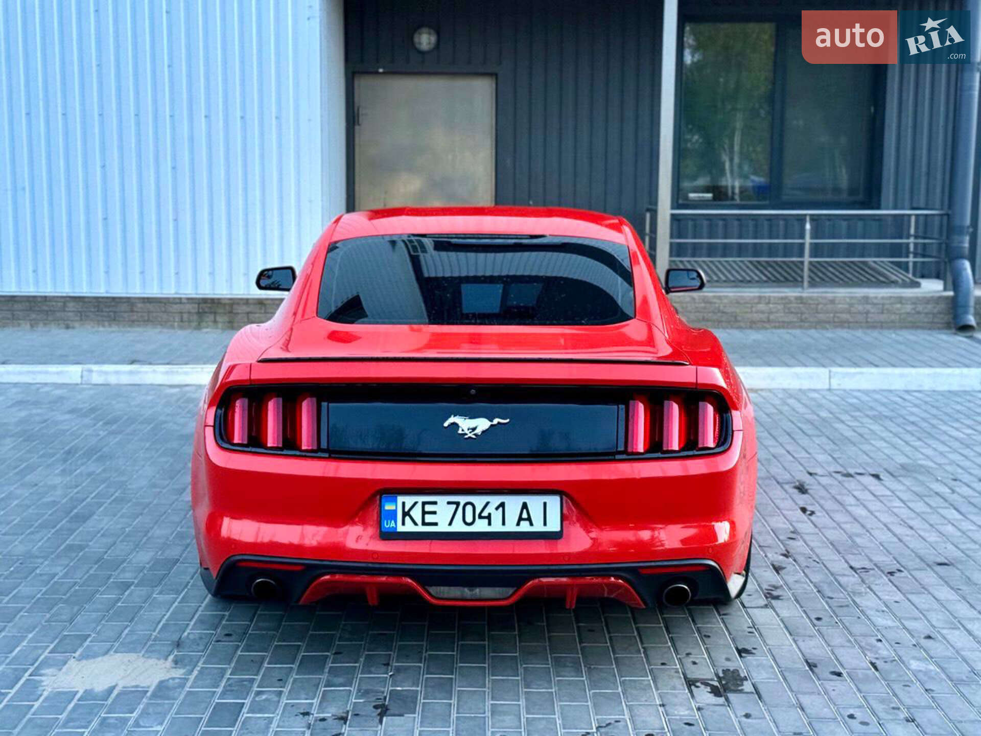 Ford Mustang 2016 VIN 1FA6P8THXH5246855 фото оголошення 8 з 13