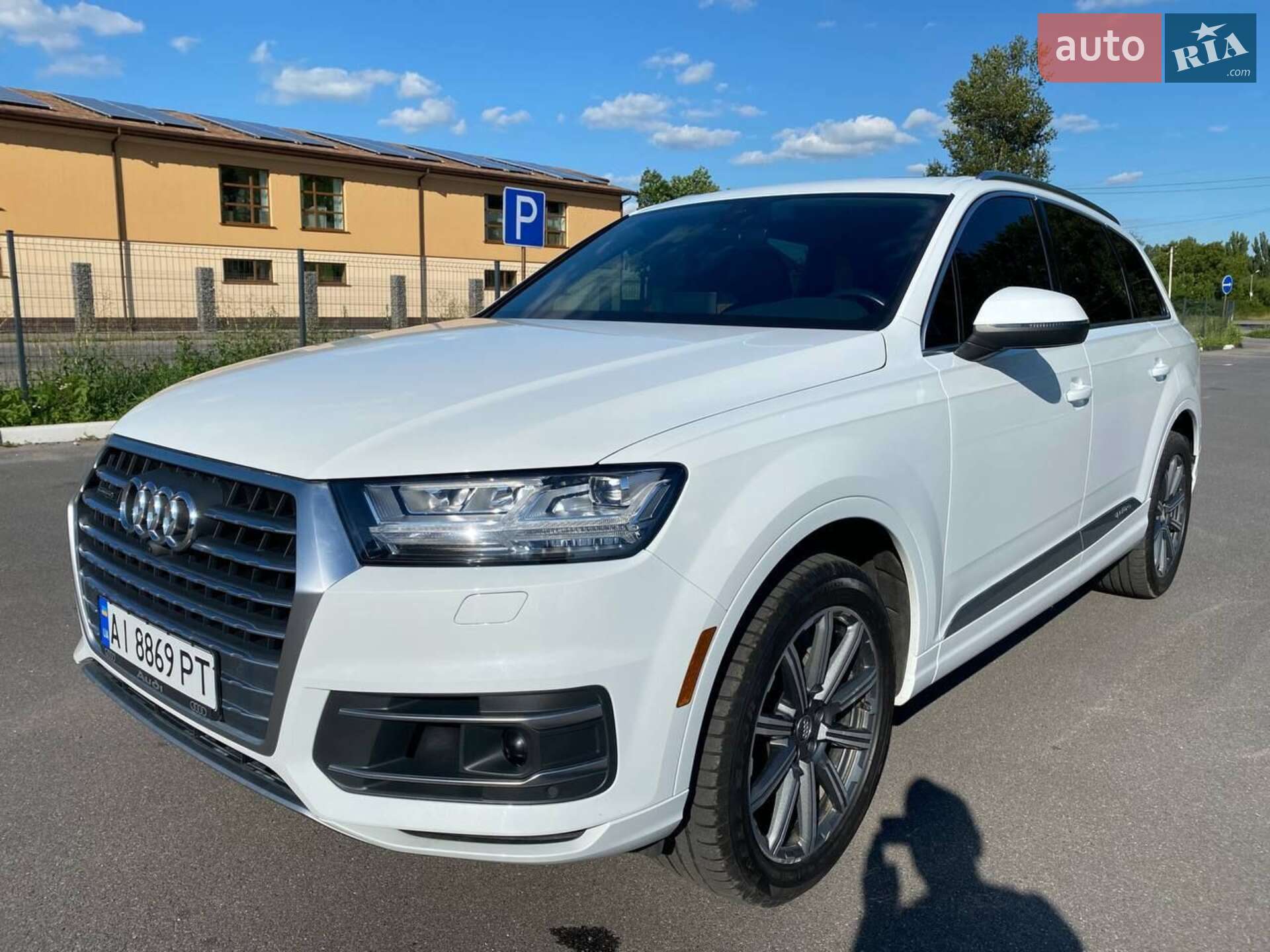 Audi Q7 2016 VIN WA1LAAF72HD037893 фото оголошення 5 з 38