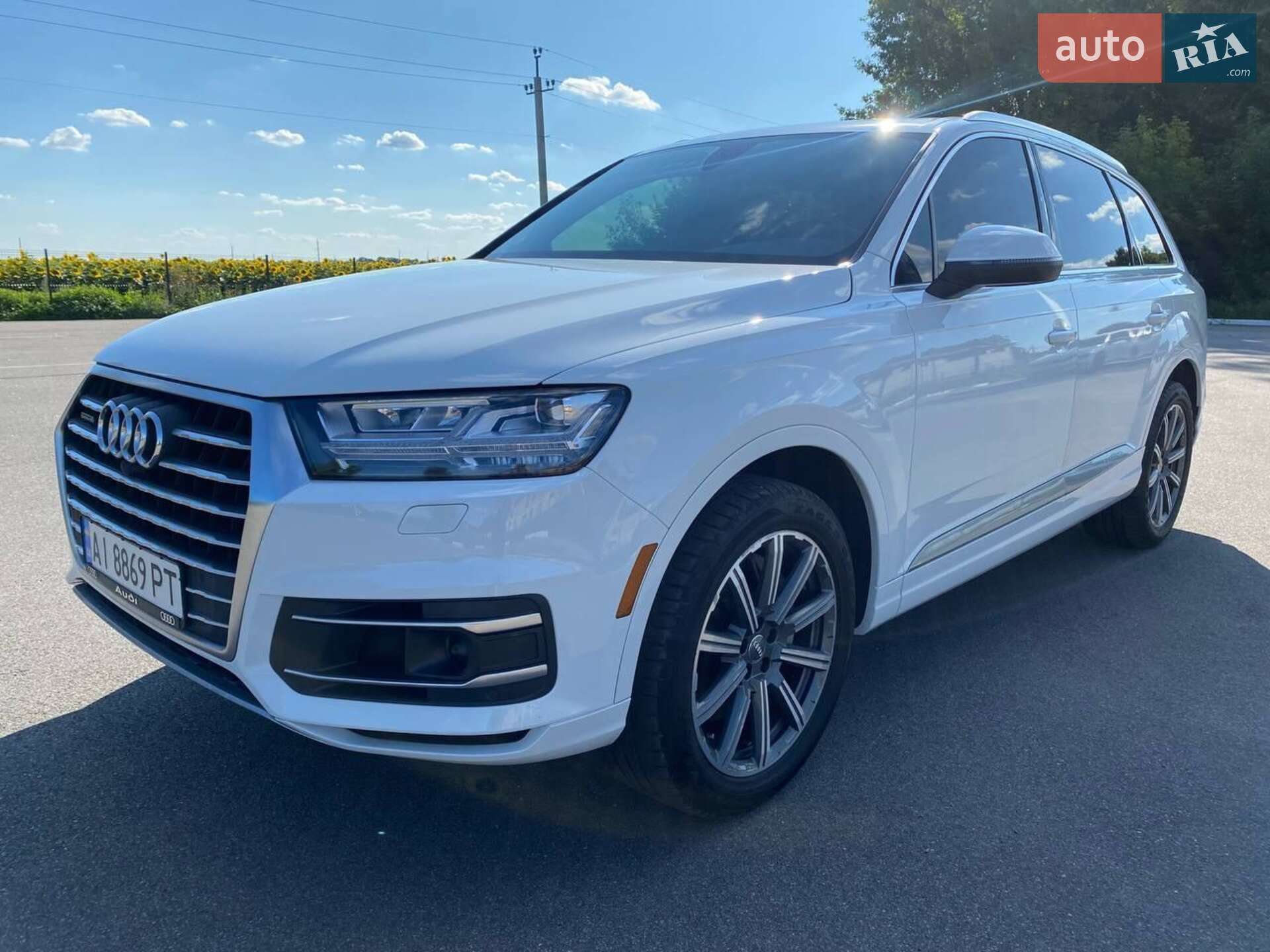 Audi Q7 2016 VIN WA1LAAF72HD037893 фото оголошення 8 з 38