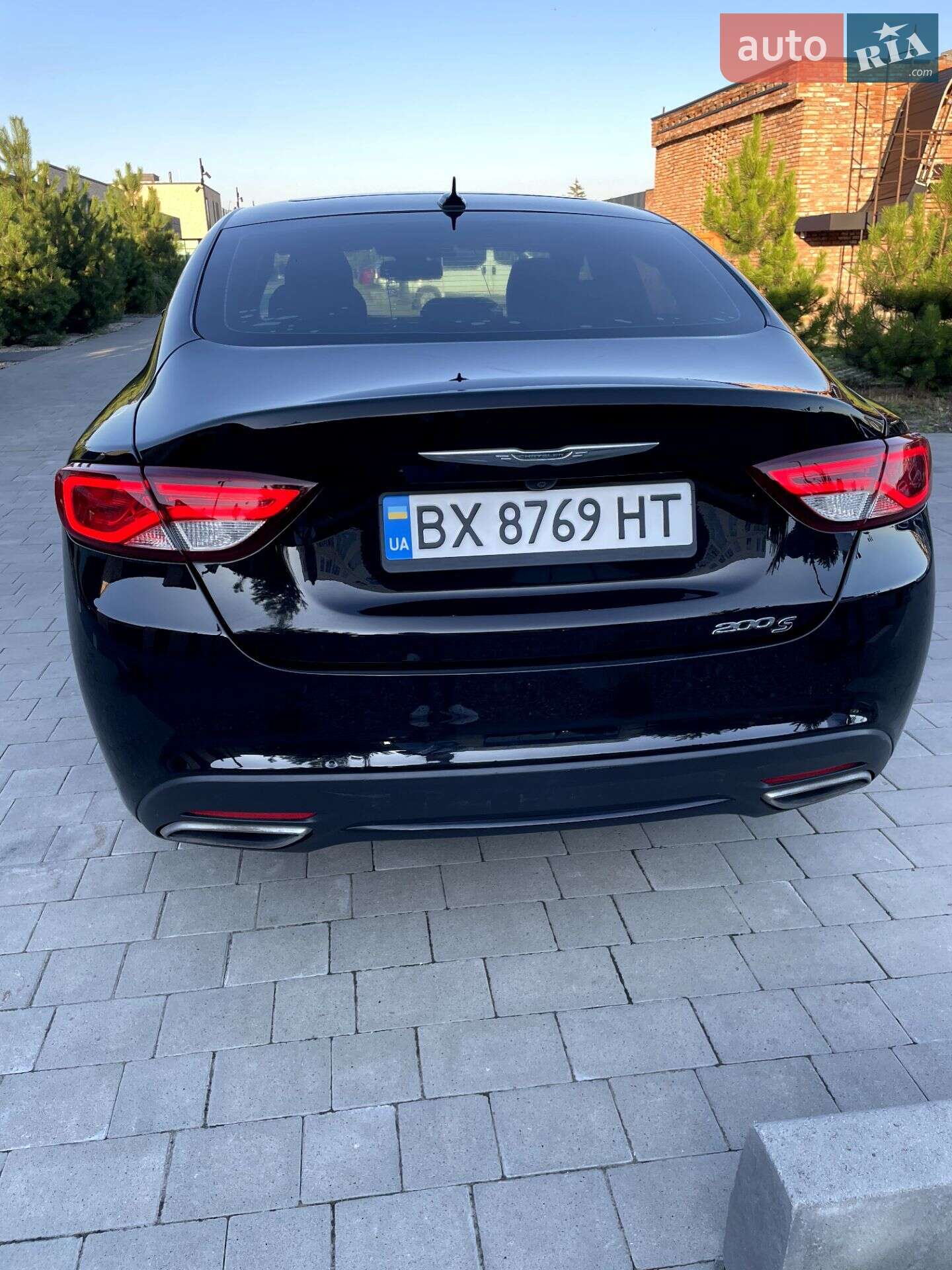 Chrysler 200 2015 VIN 1C3CCCBB4FN650955 фото оголошення 11 з 44