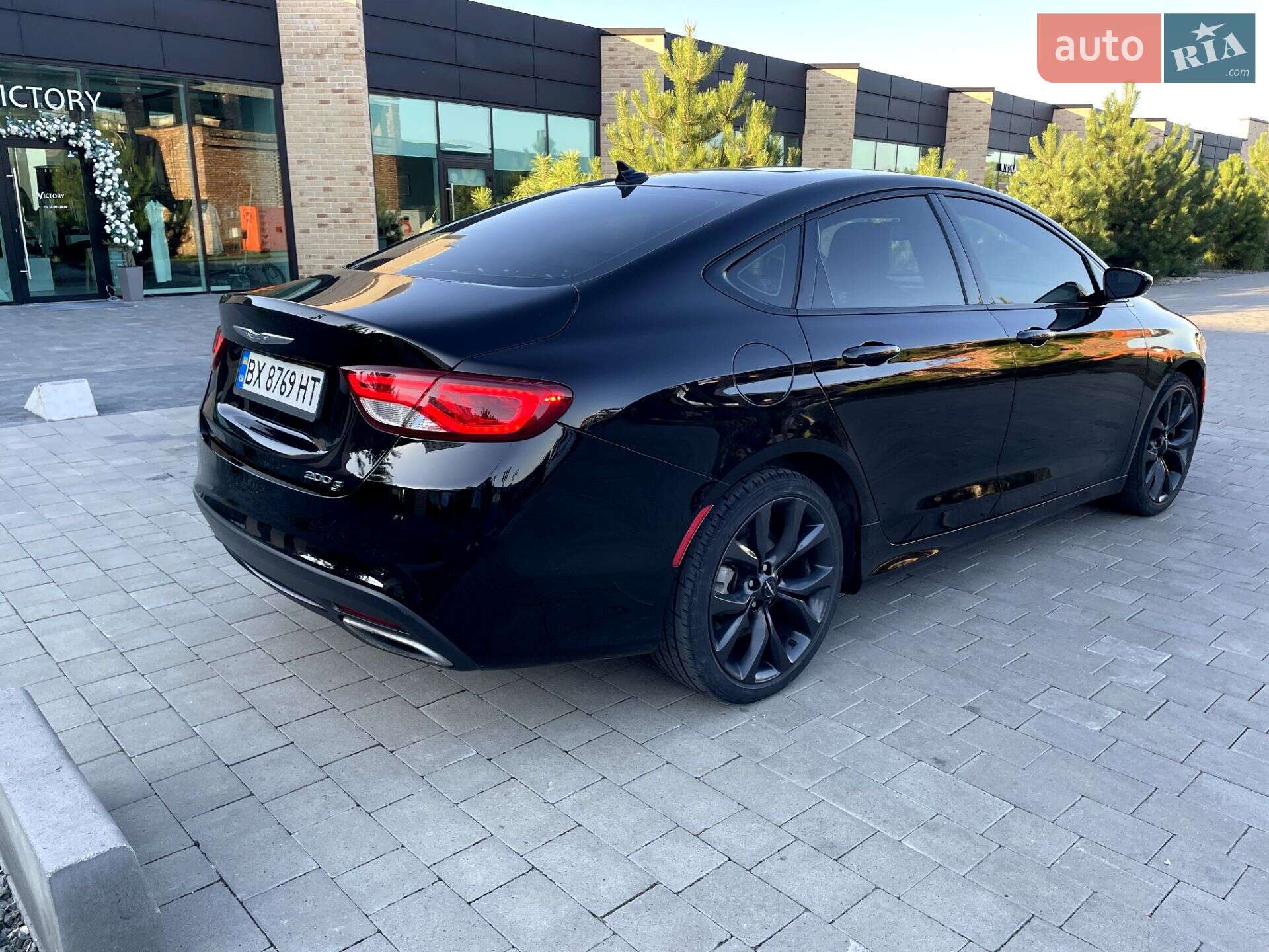 Chrysler 200 2015 VIN 1C3CCCBB4FN650955 фото оголошення 9 з 44