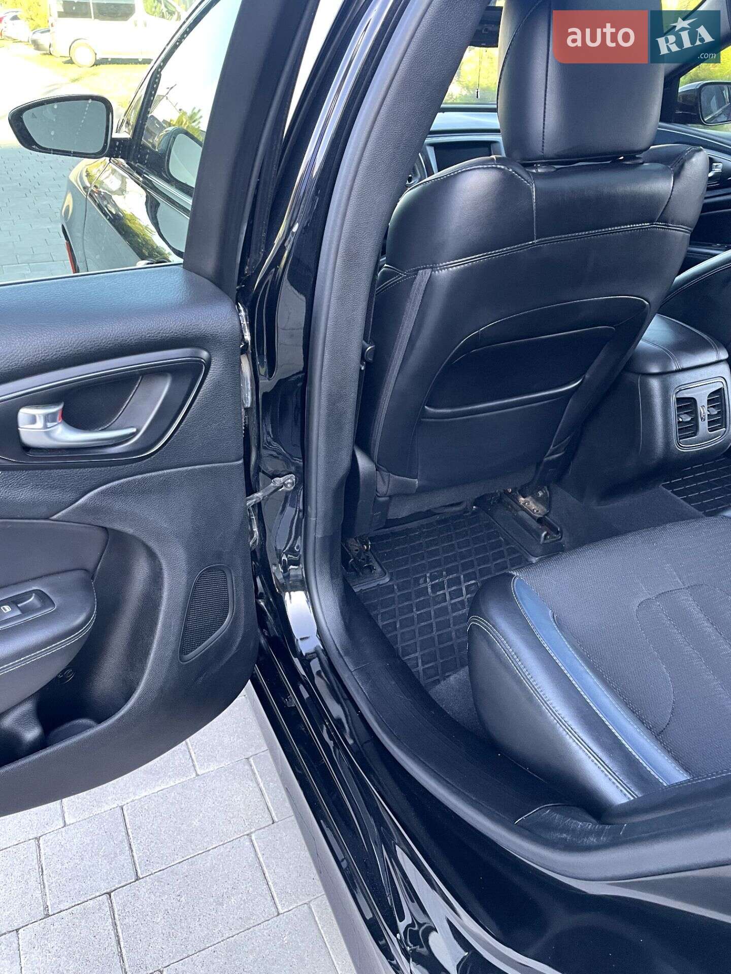 Chrysler 200 2015 VIN 1C3CCCBB4FN650955 фото оголошення 21 з 44