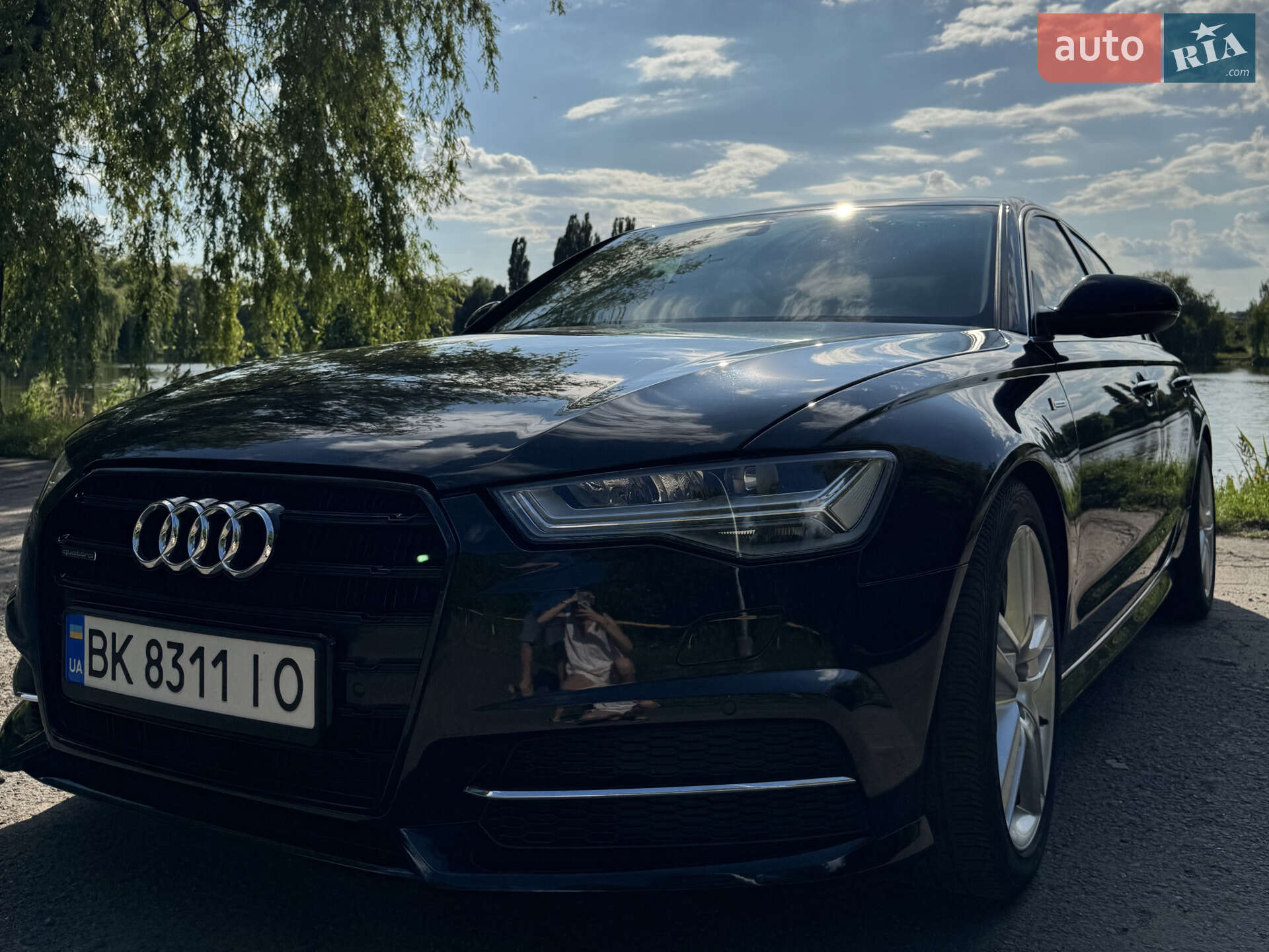 Audi A6 2015 VIN WAUFGAFC9GN125215 фото оголошення 4 з 29