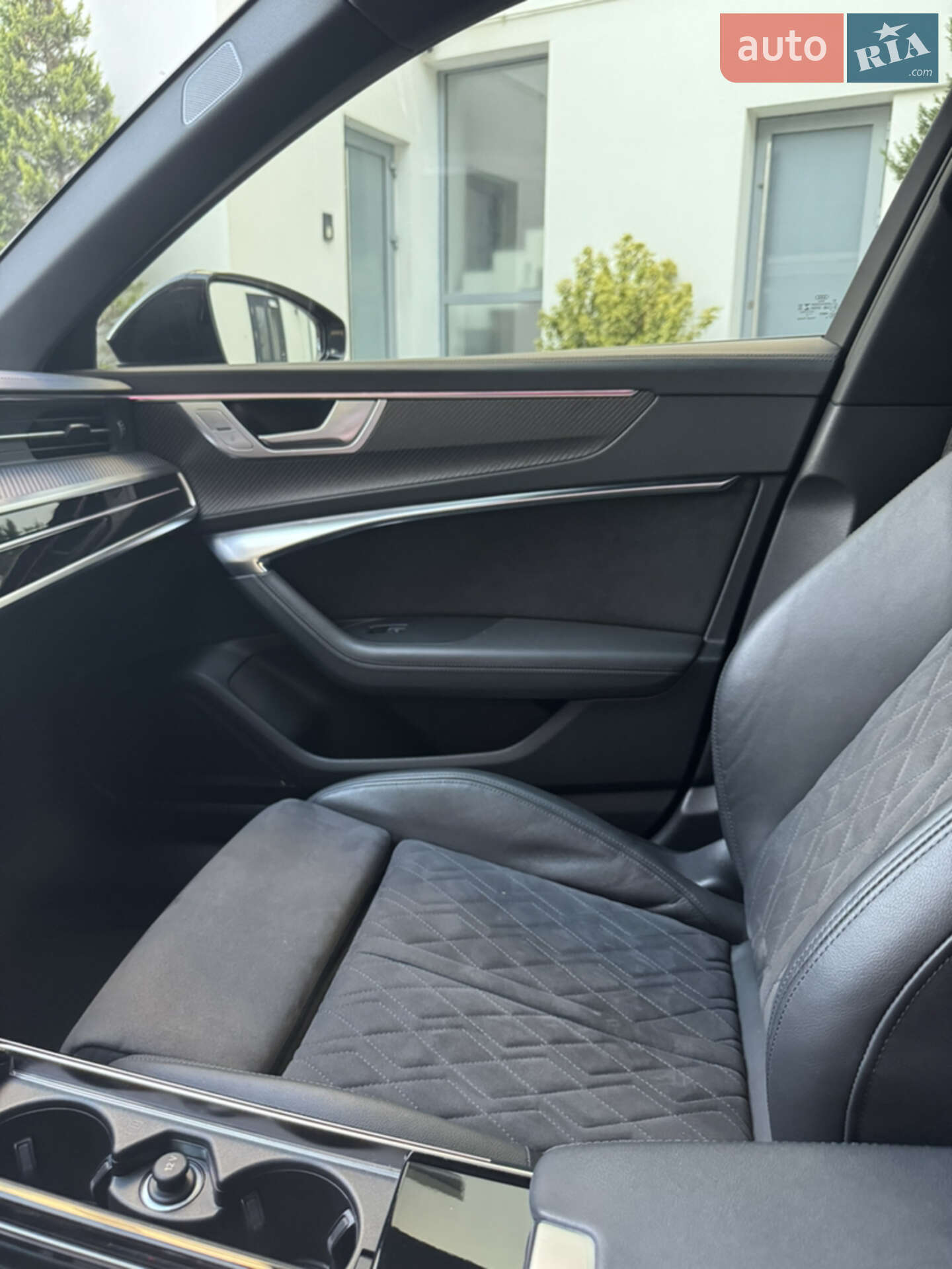 Audi RS6 2021 VIN WUAZZZF25NN901761 фото оголошення 15 з 26