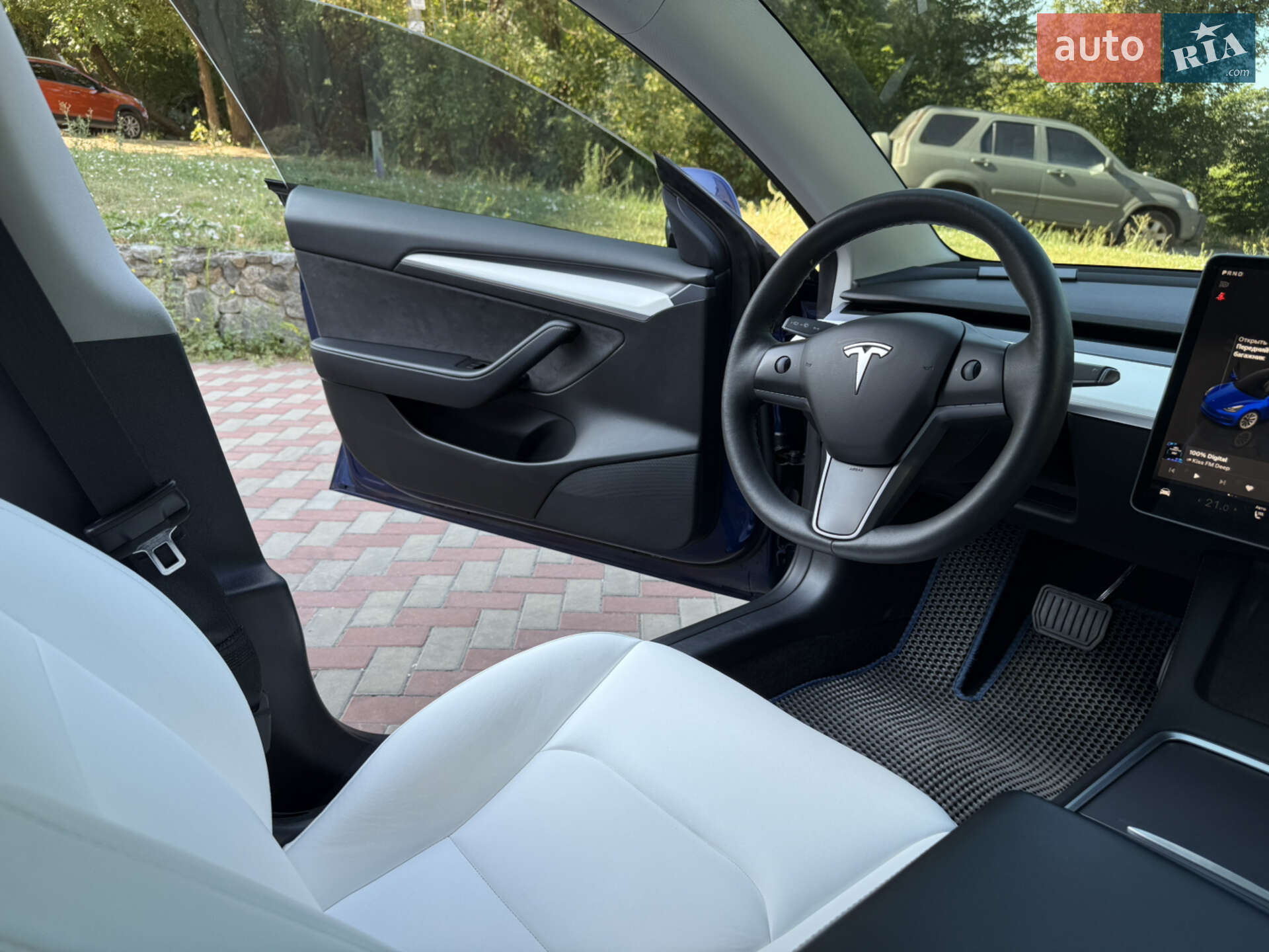 Tesla Model 3 2022 VIN 5YJ3E1EA9NF312607 фото оголошення 7 з 32