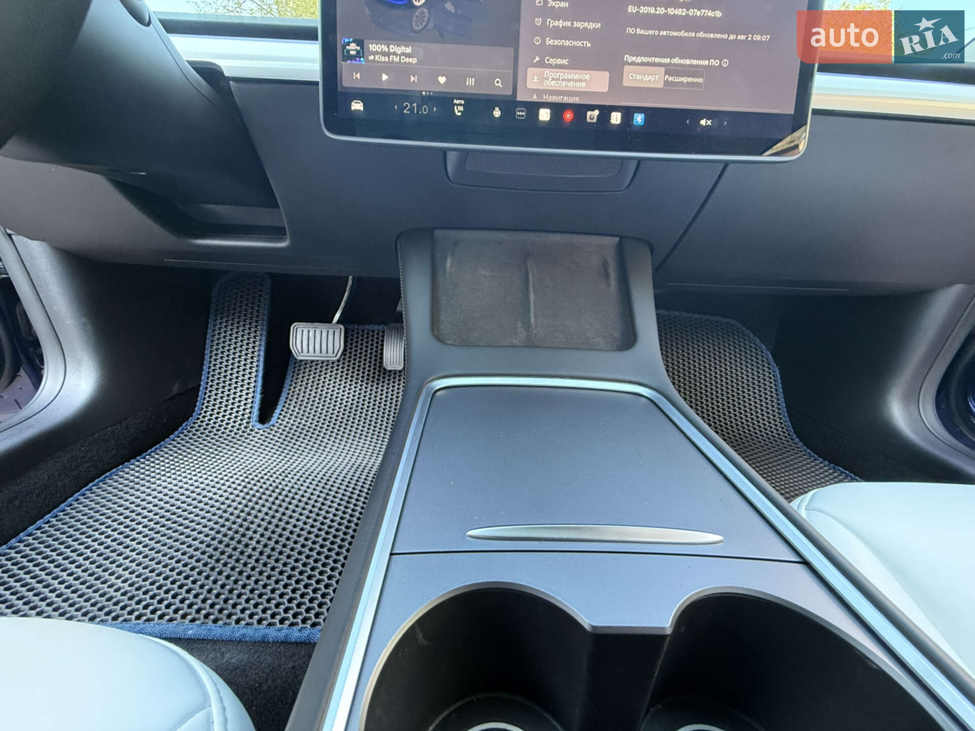Tesla Model 3 2022 VIN 5YJ3E1EA9NF312607 фото оголошення 12 з 32