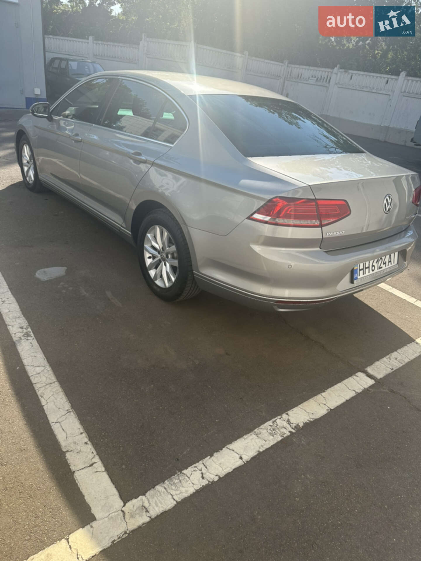 Volkswagen Passat 2016 VIN WVWZZZ3CZHE050630 фото оголошення 3 з 11