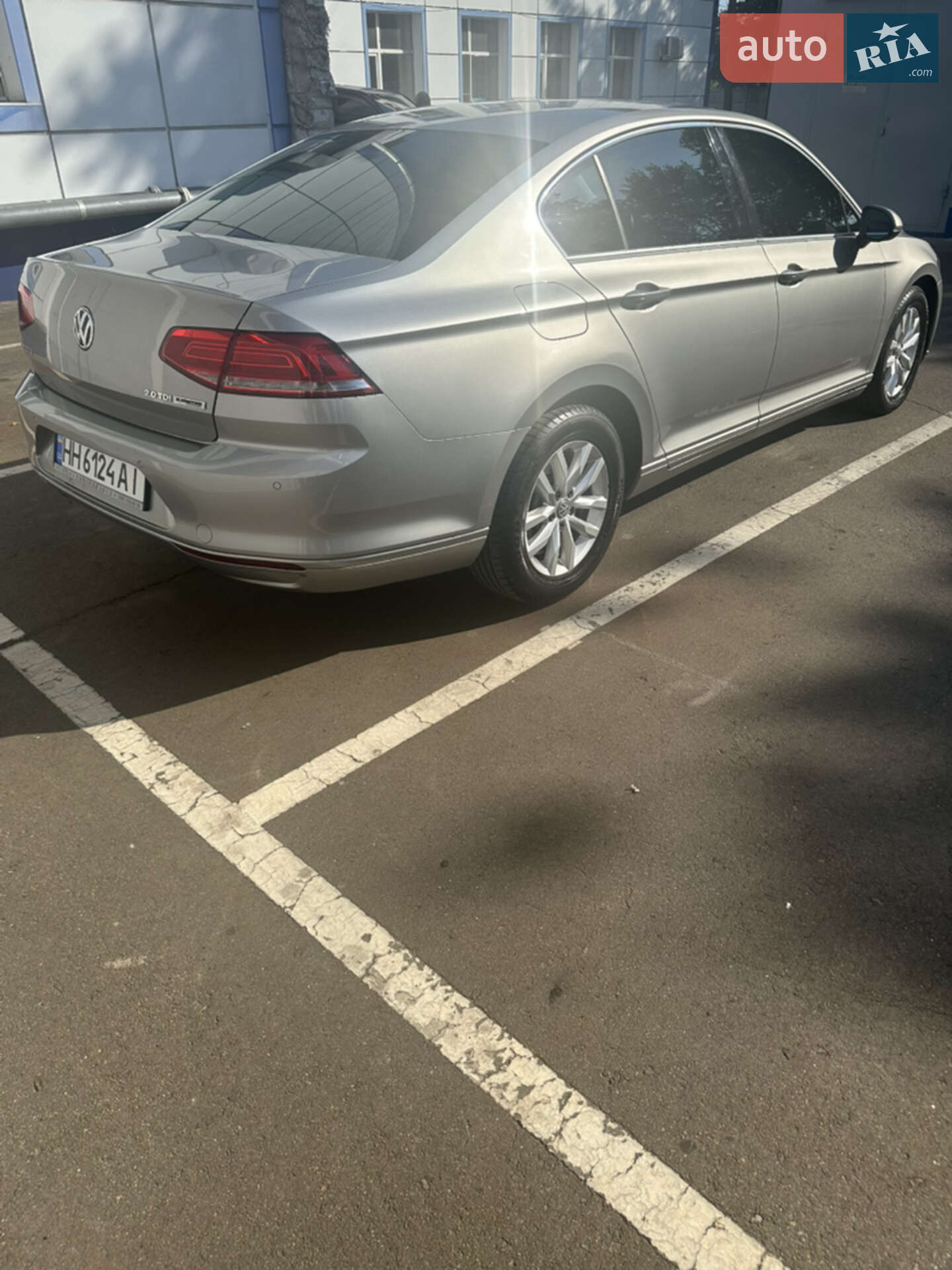 Volkswagen Passat 2016 VIN WVWZZZ3CZHE050630 фото оголошення 4 з 11