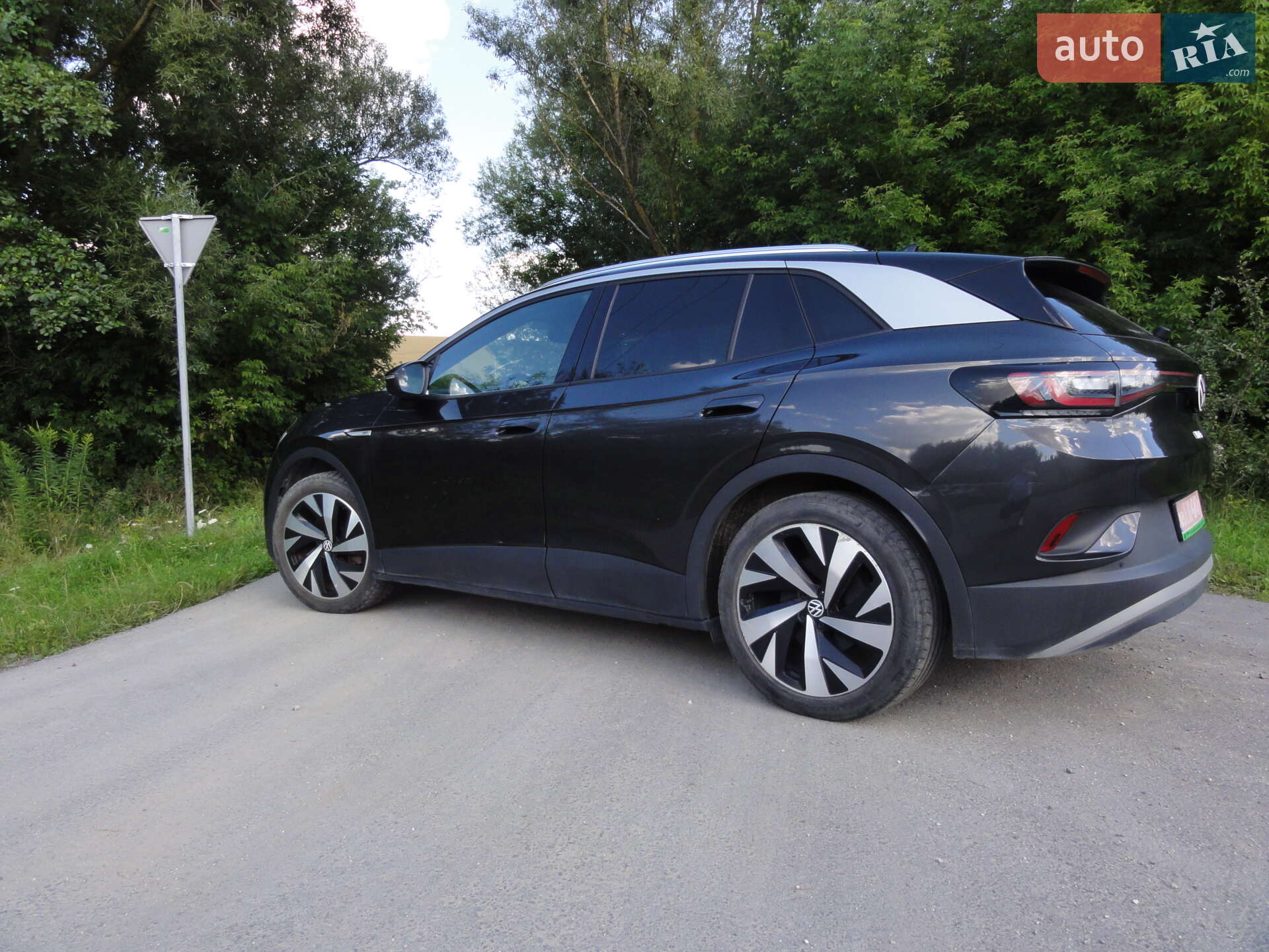 Volkswagen ID.4 2021 VIN WVGZZZE2ZMP011896 фото оголошення 6 з 26