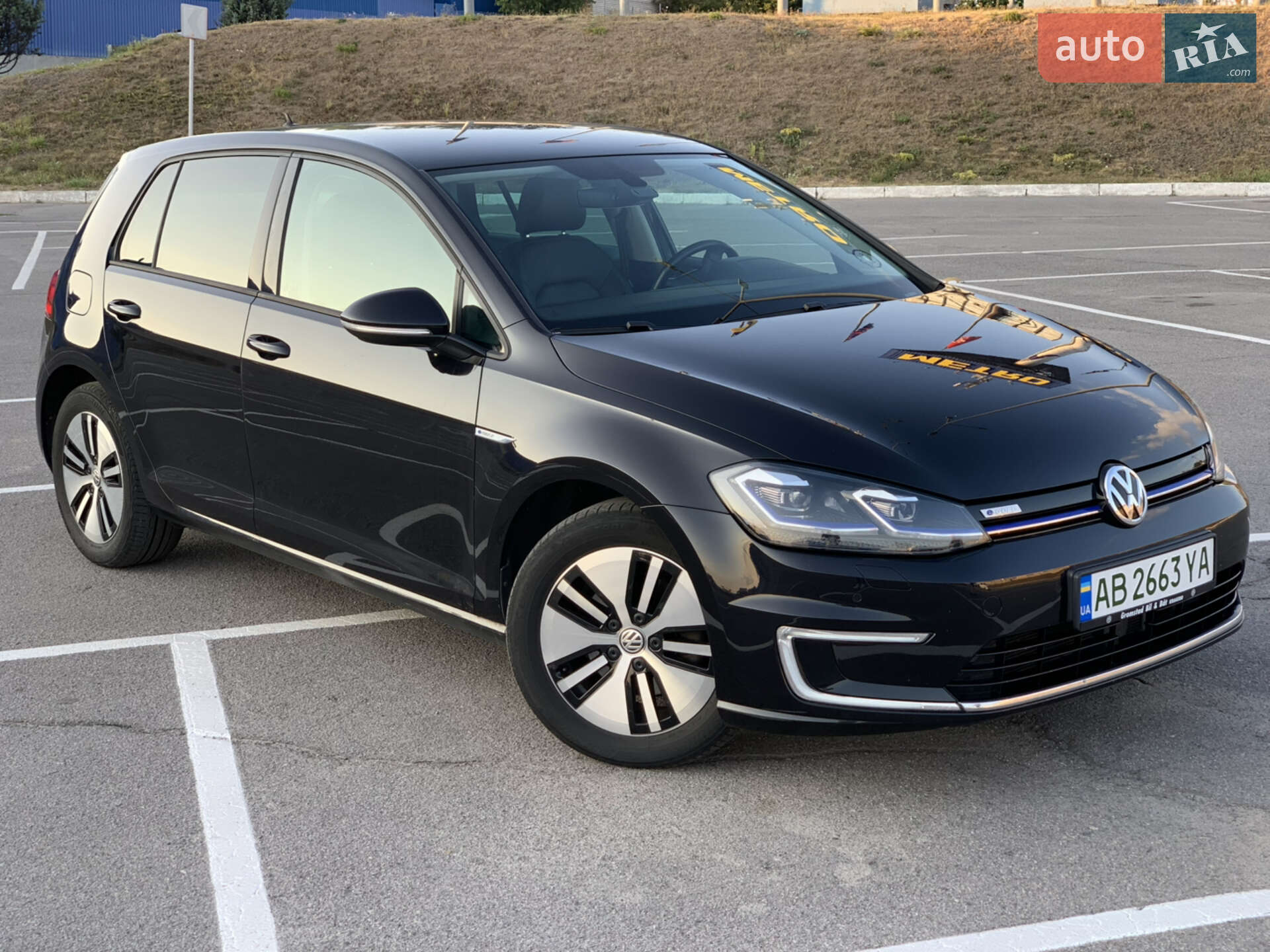 Volkswagen e-Golf 2017 VIN WVWZZZAUZH8950138 фото оголошення 8 з 30