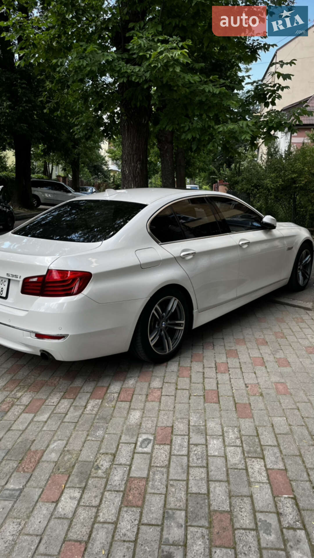 BMW 5 Series 2013 VIN WBA5B1C54ED477847 фото оголошення 3 з 9
