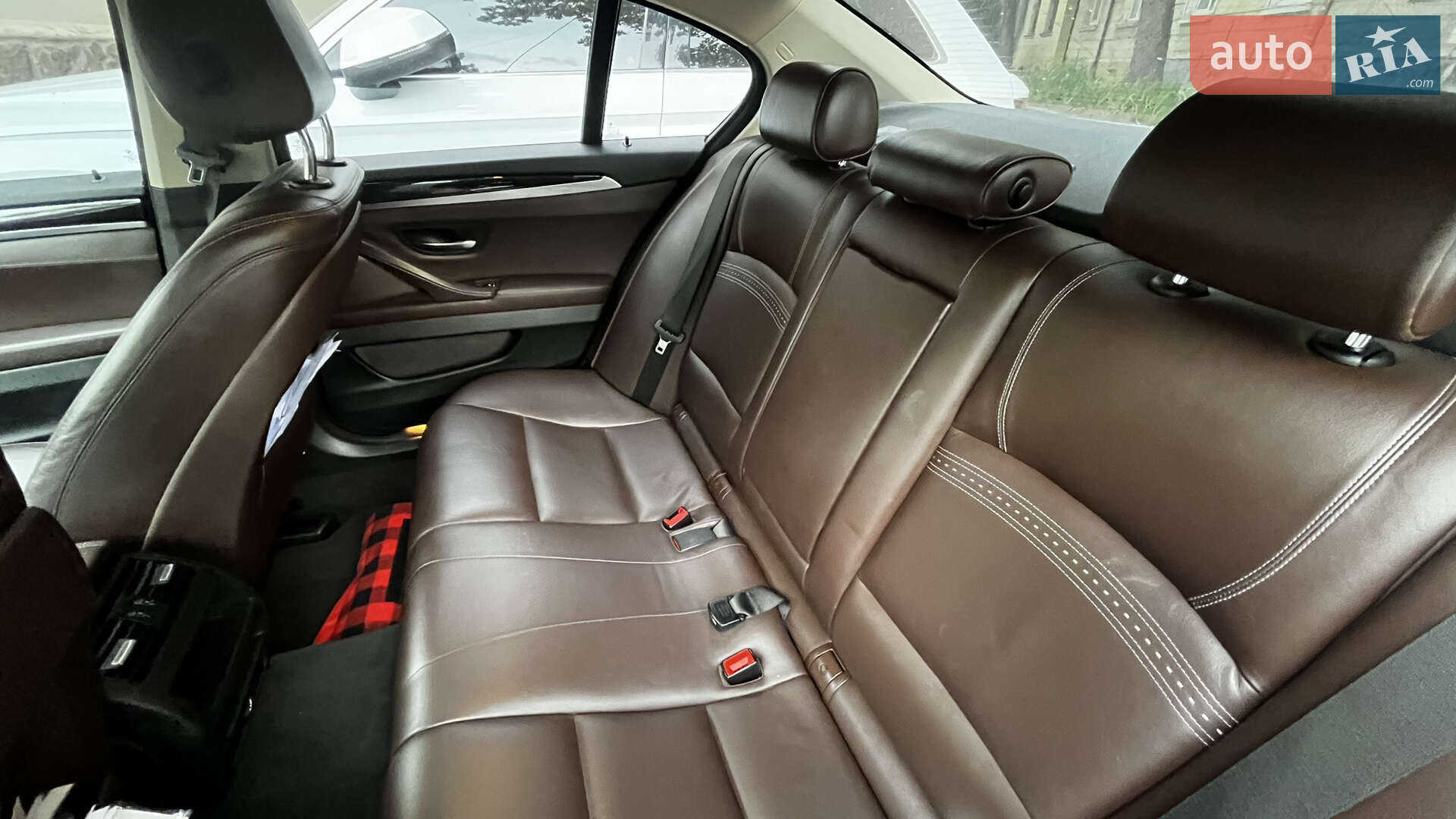 BMW 5 Series 2013 VIN WBA5B1C54ED477847 фото оголошення 8 з 9