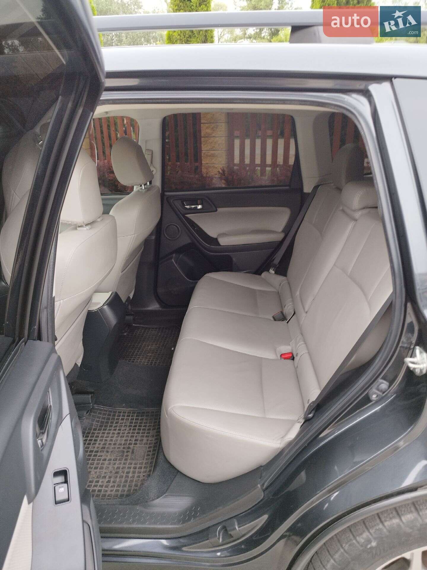 Subaru Forester 2015 VIN JF2SJAUC1FH802505 фото оголошення 16 з 25