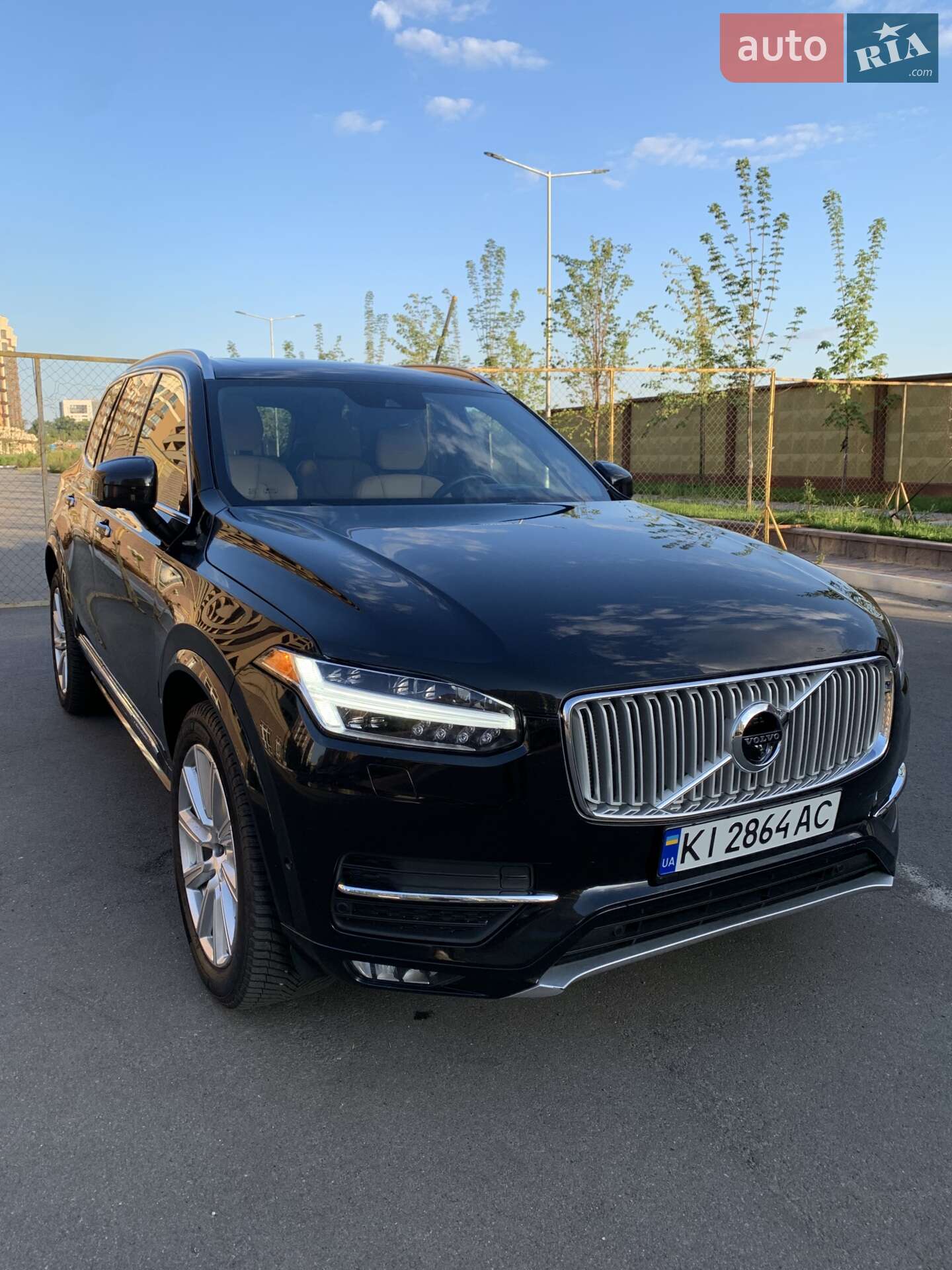 Volvo XC90 2016 VIN YV4A22PLXH1139551 фото оголошення 2 з 24