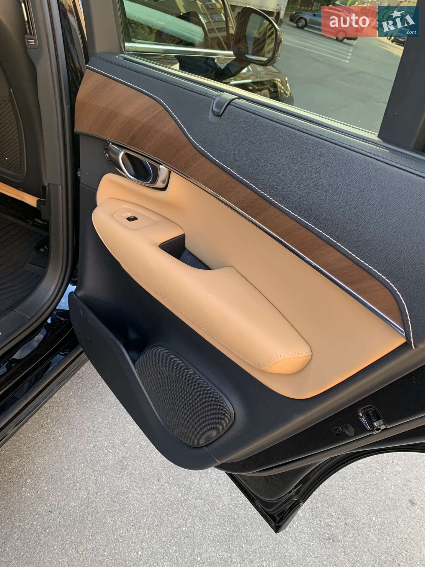Volvo XC90 2016 VIN YV4A22PLXH1139551 фото оголошення 22 з 24