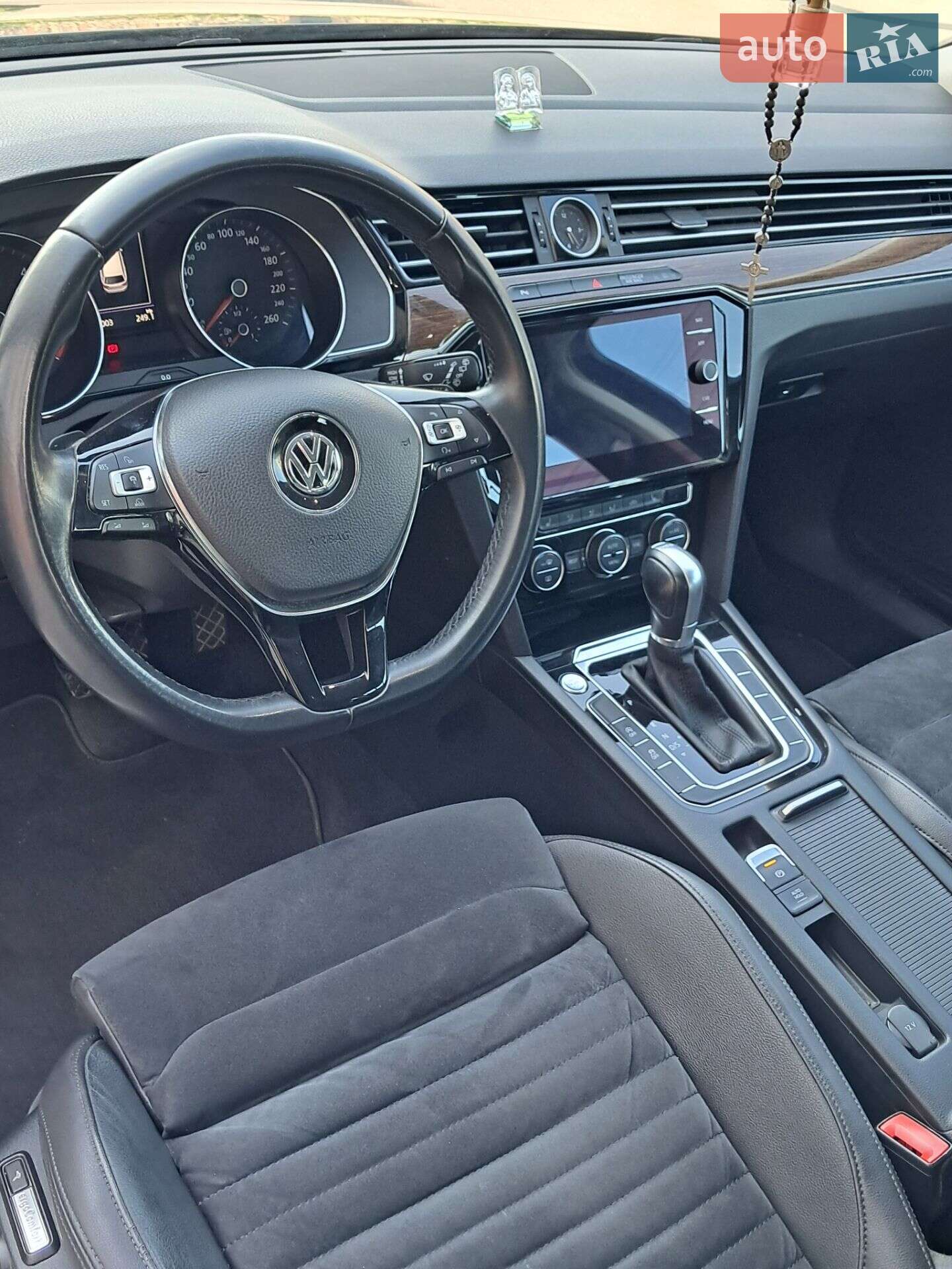 Volkswagen Passat 2017 VIN WVWZZZ3CZJE088930 фото оголошення 9 з 18