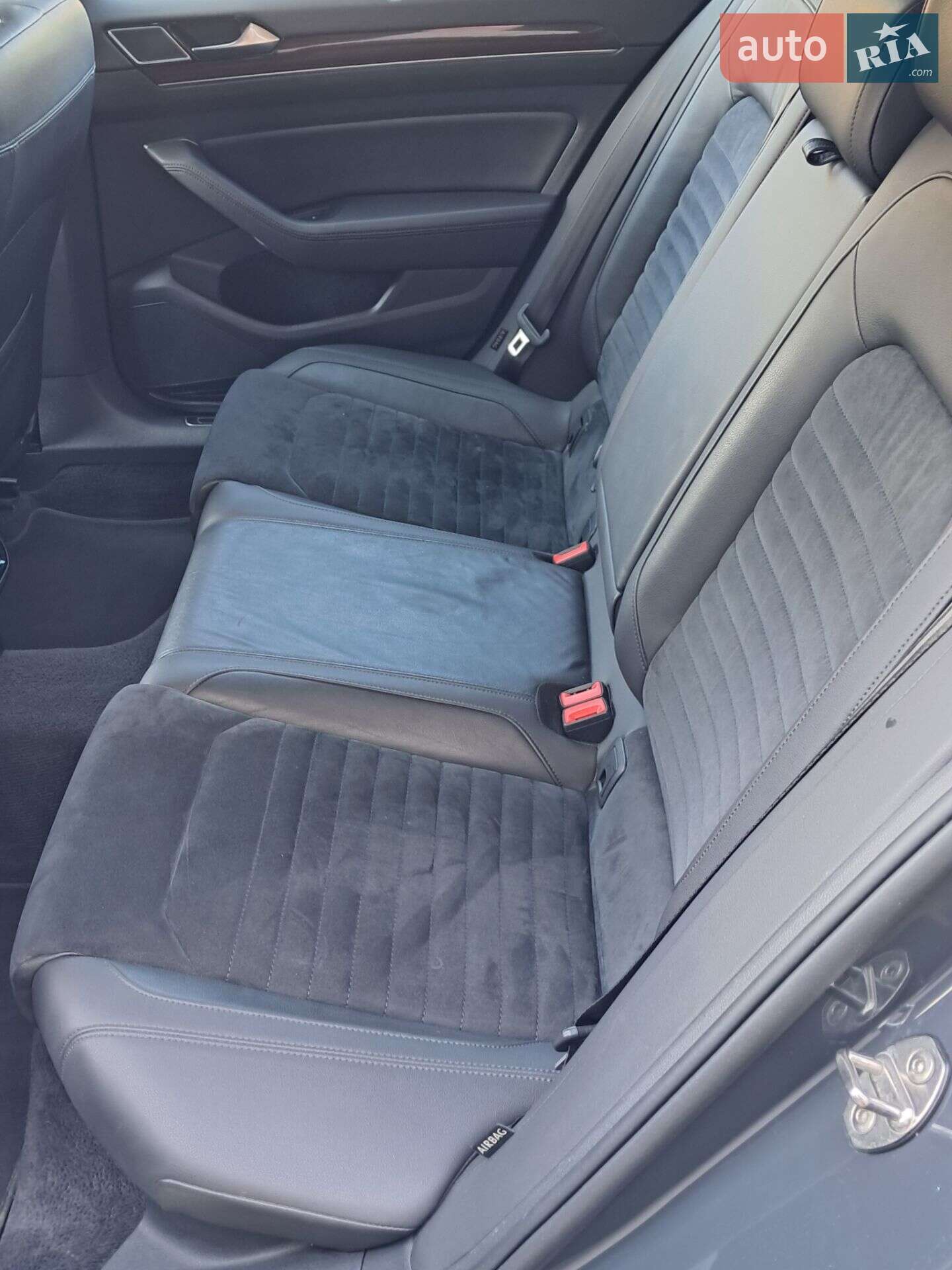 Volkswagen Passat 2017 VIN WVWZZZ3CZJE088930 фото оголошення 15 з 18