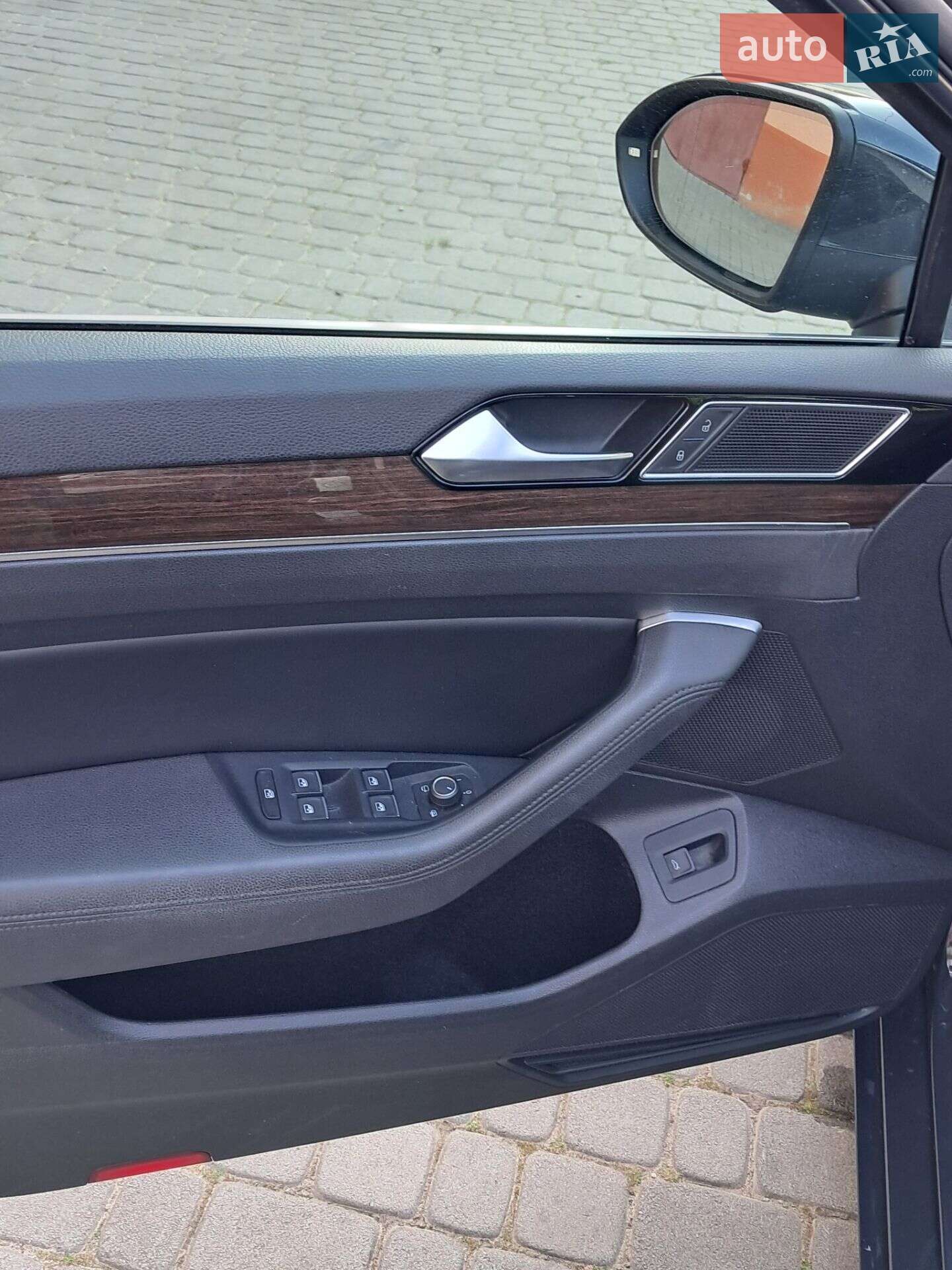 Volkswagen Passat 2017 VIN WVWZZZ3CZJE088930 фото оголошення 14 з 18